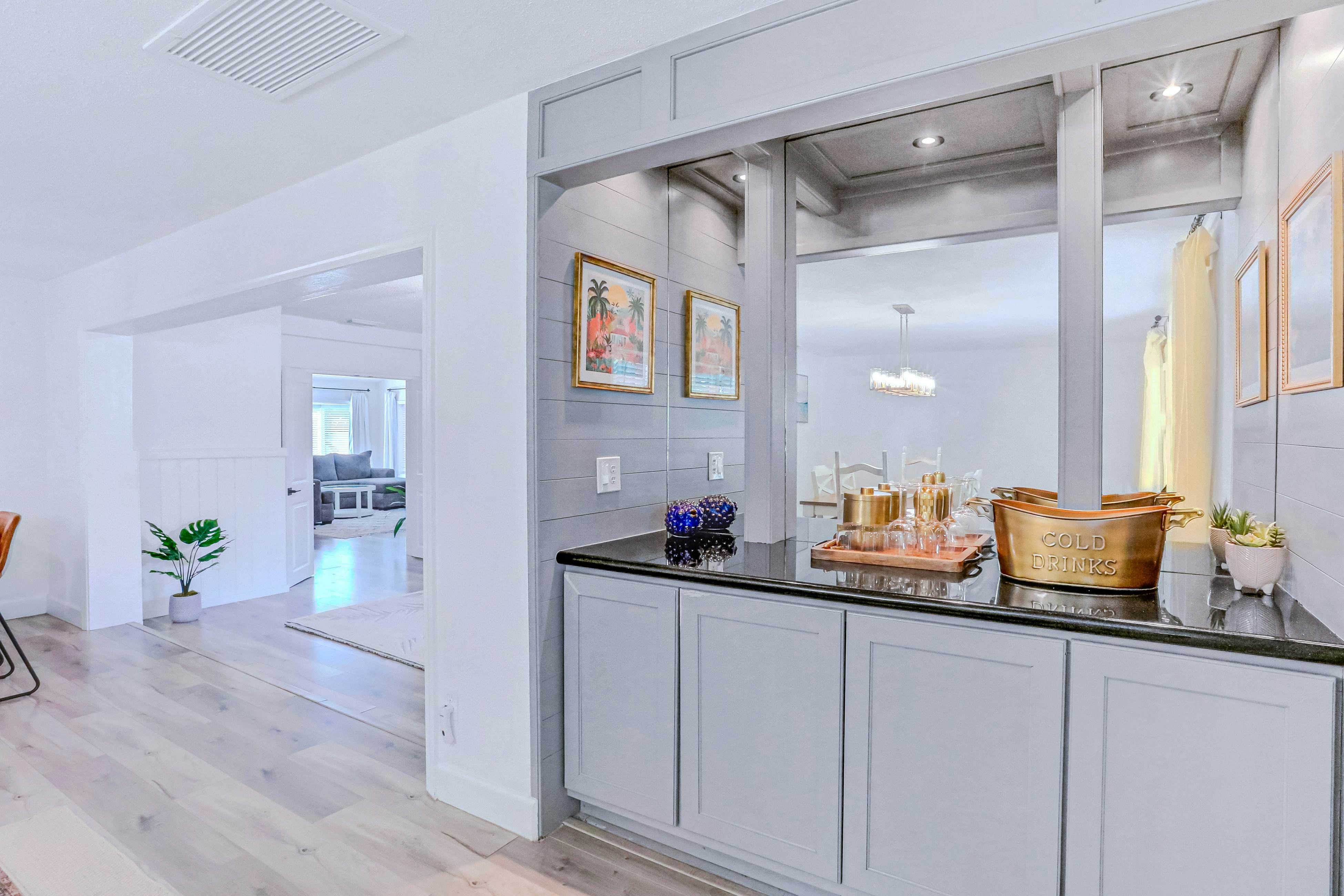 Large heated pool home with backyard oasis, dog friendly, AC and Wifi