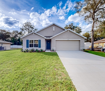 New home with large yard covered patio grill central AC and WD