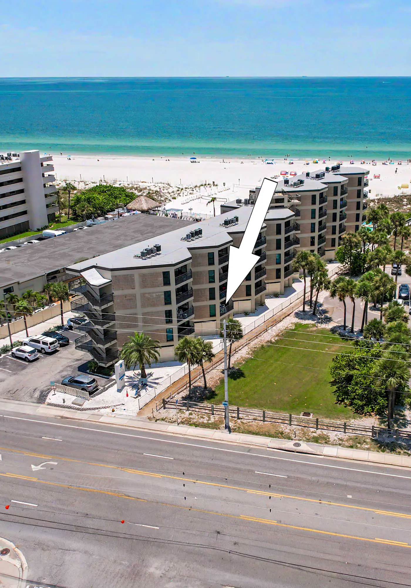 Contemporary gem on the Gulf Coast with balcony and WD walk to beach and shops