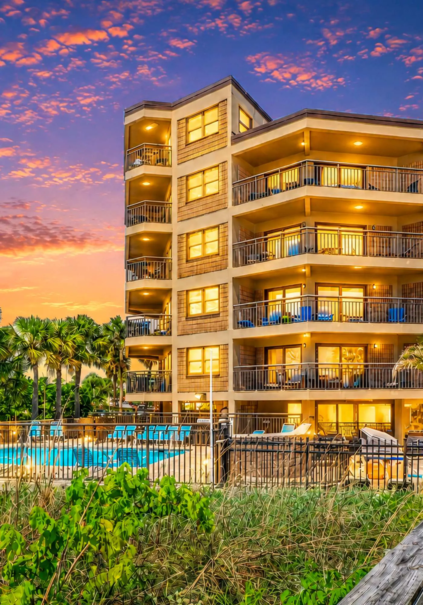 Contemporary gem on the Gulf Coast with balcony and WD walk to beach and shops
