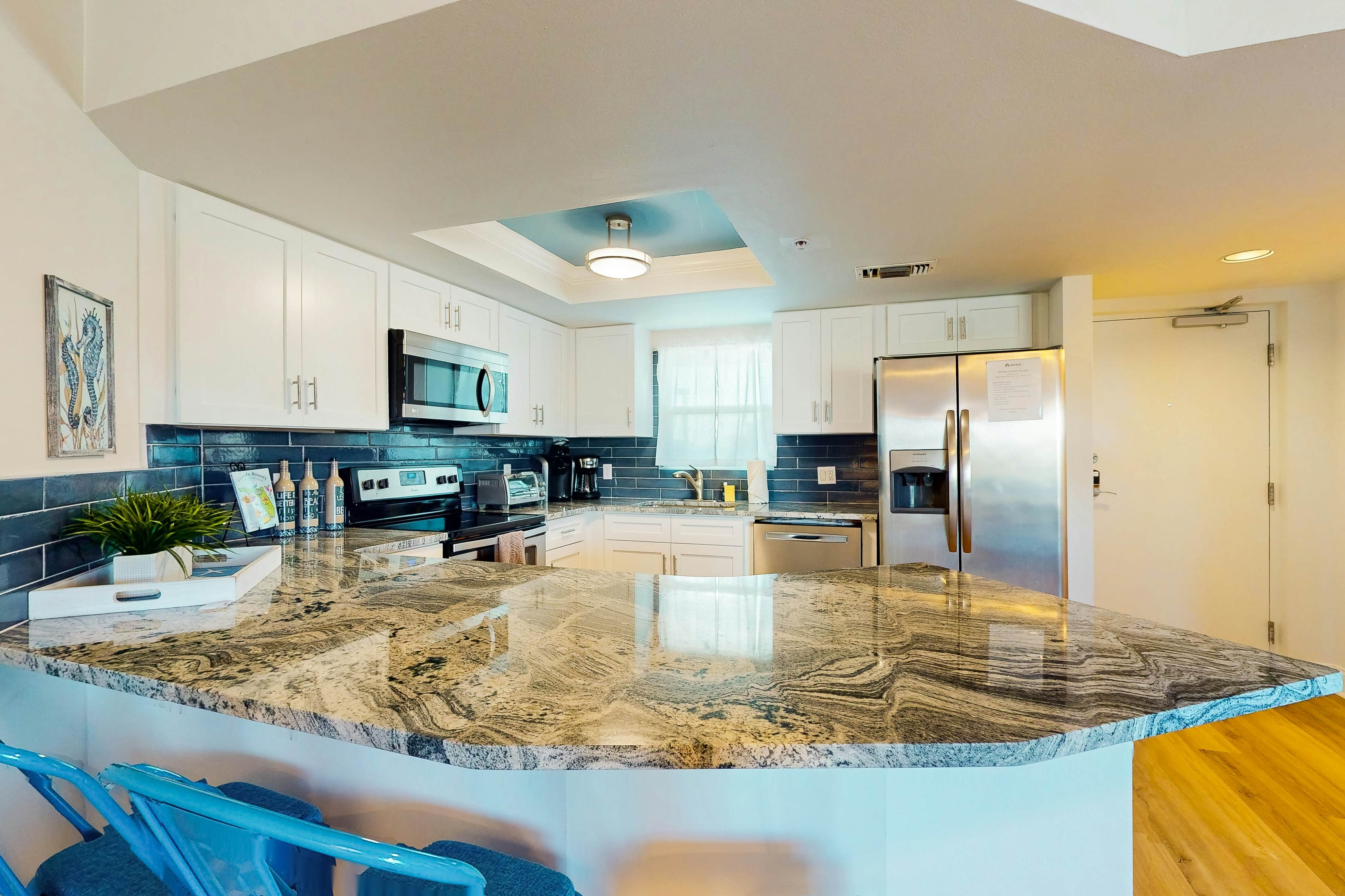 Inviting gem on St. Pete Beach with AC & washer/dryer - snowbird-friendly