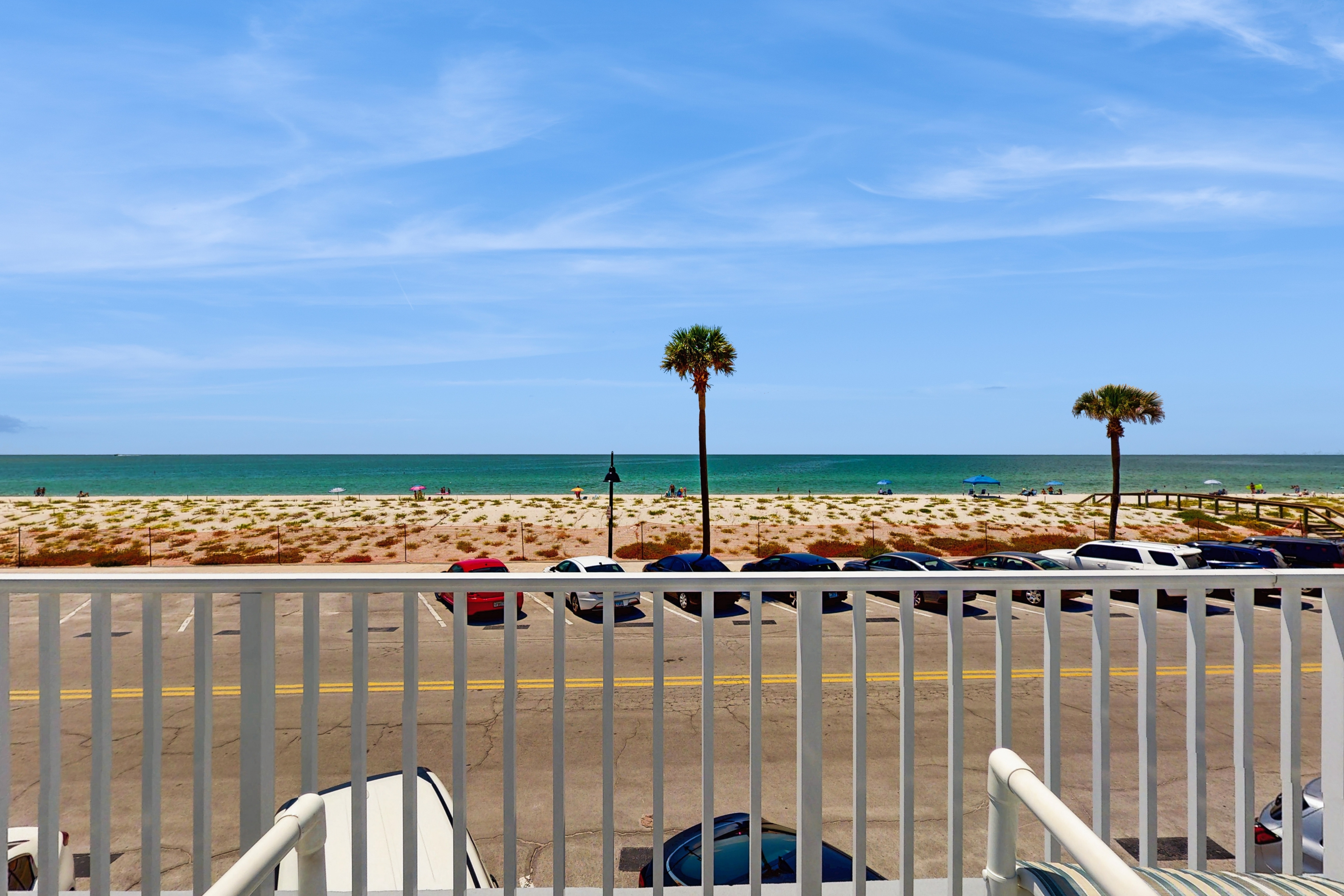 Charming dog friendly studio with WiFi shared washer dryer snowbirds OK