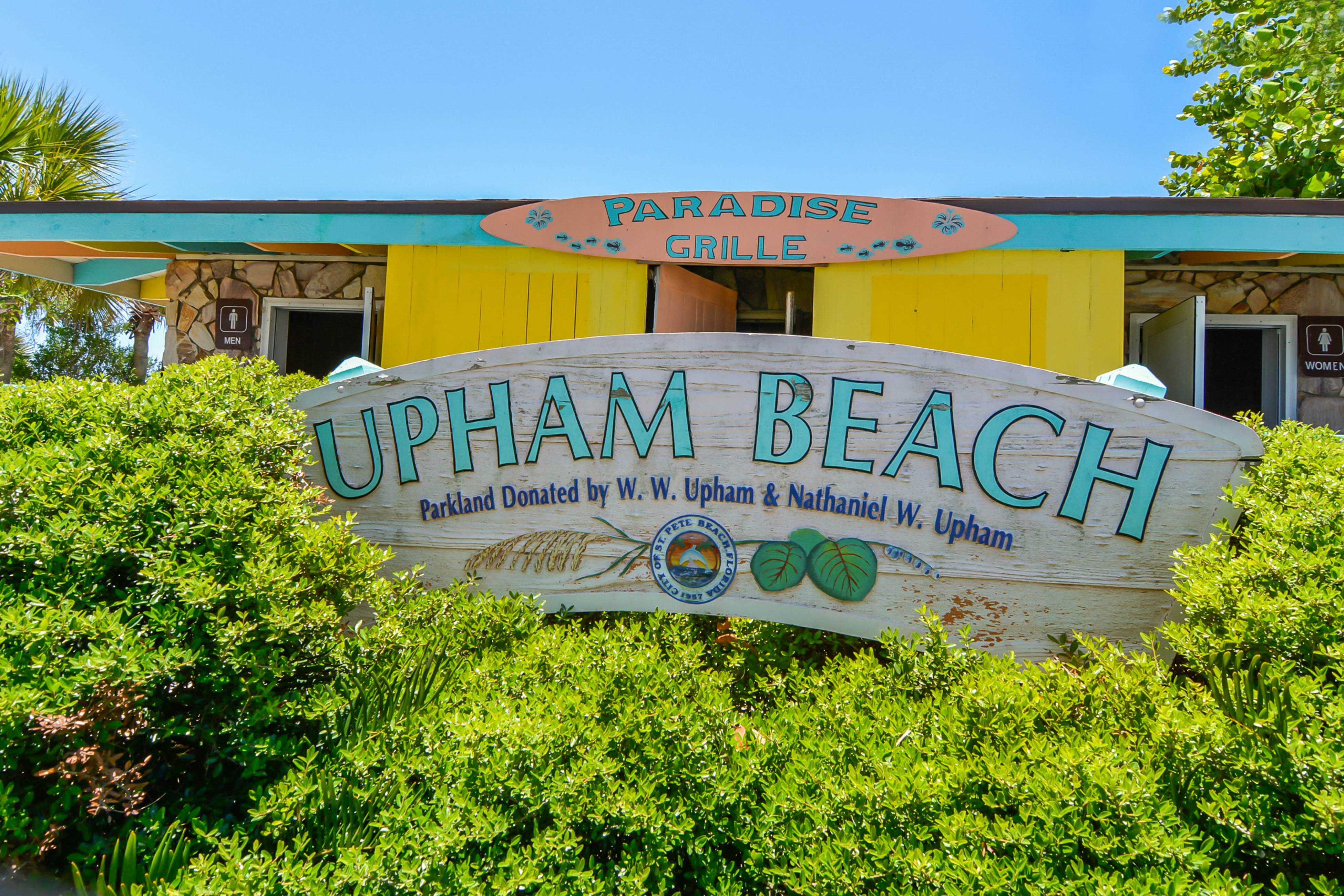 Beachside St. Pete Condo w/ Heated Pool – Near Landmark Restaurants