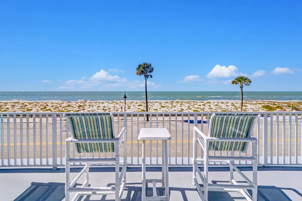 Coastal dog friendly condo with observation deck best Gulf sunset views