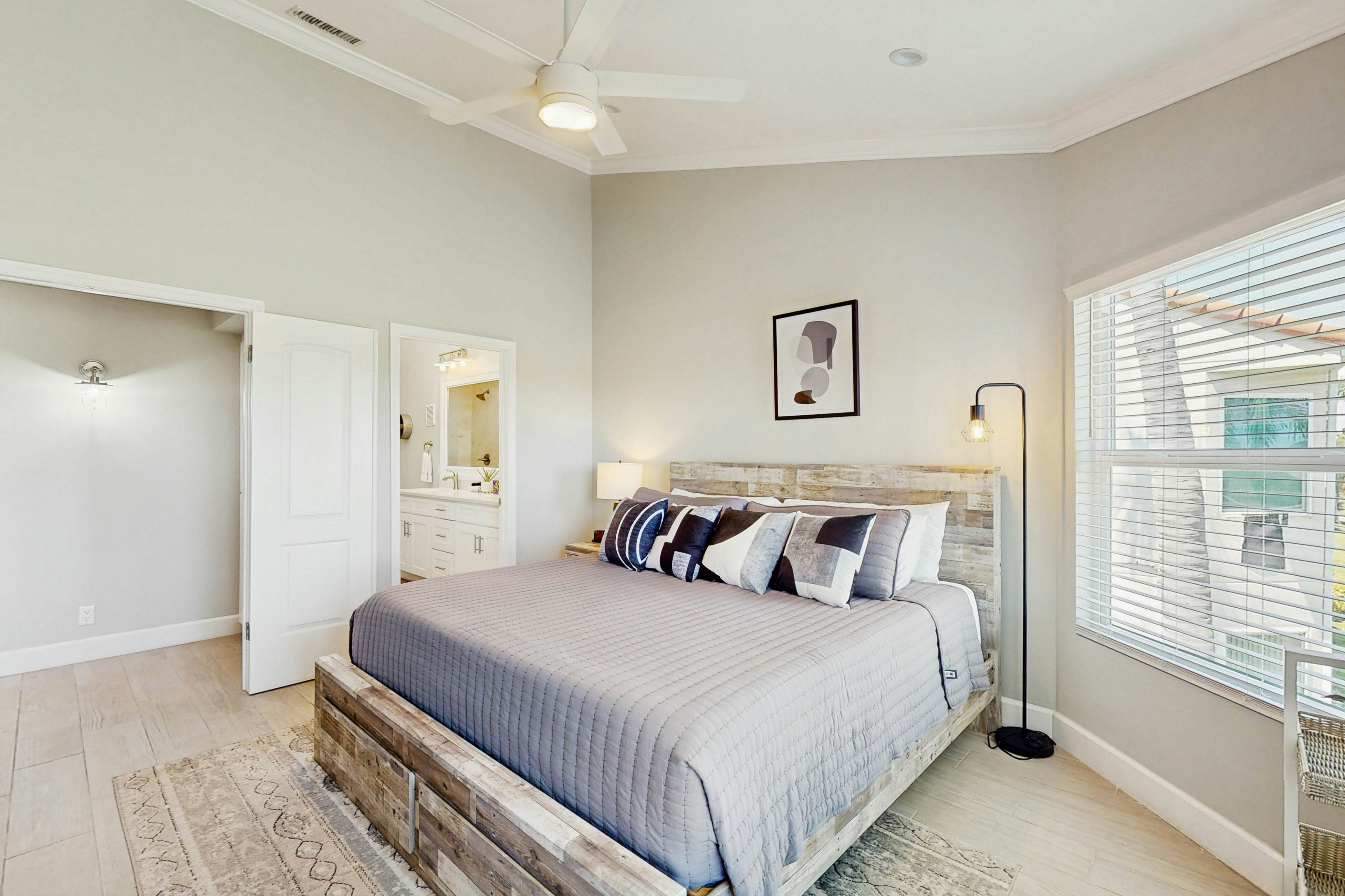 Golf-view retreat with heated pool and hot tub - central AC & private W/D