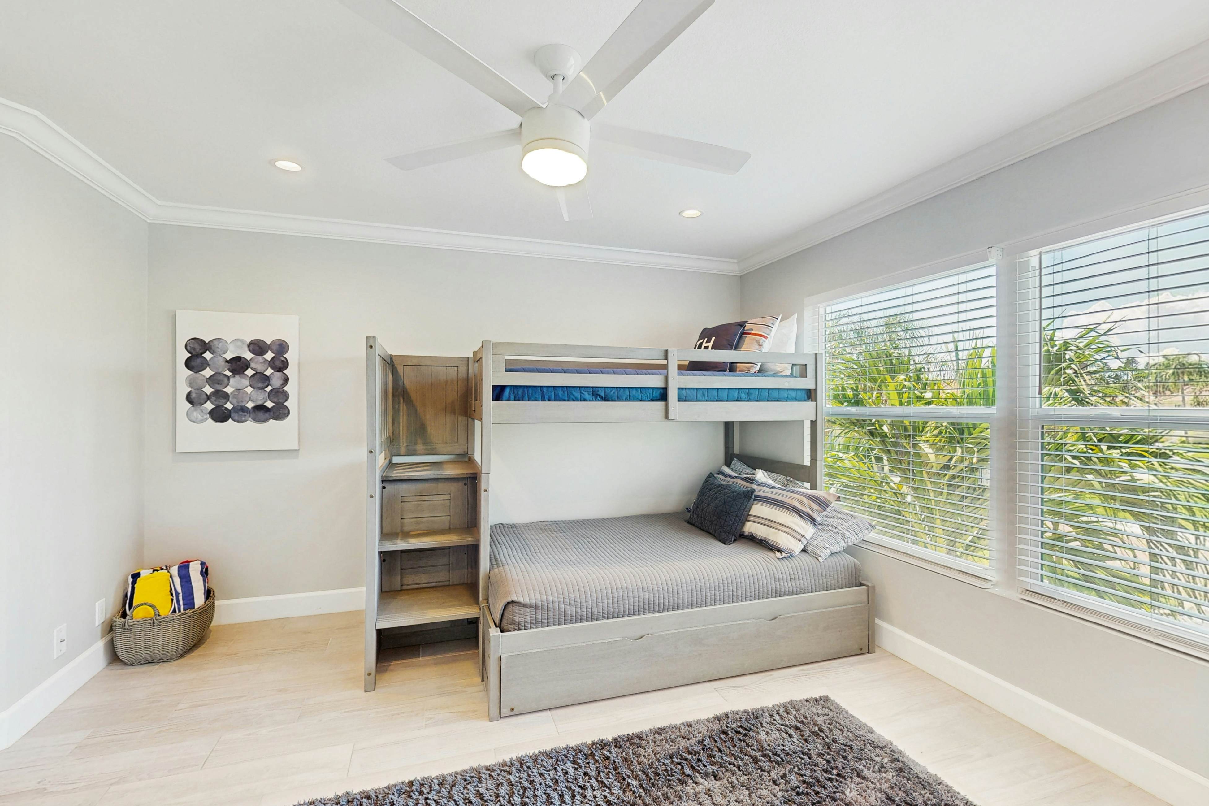 Golf-view retreat with heated pool and hot tub - central AC & private W/D