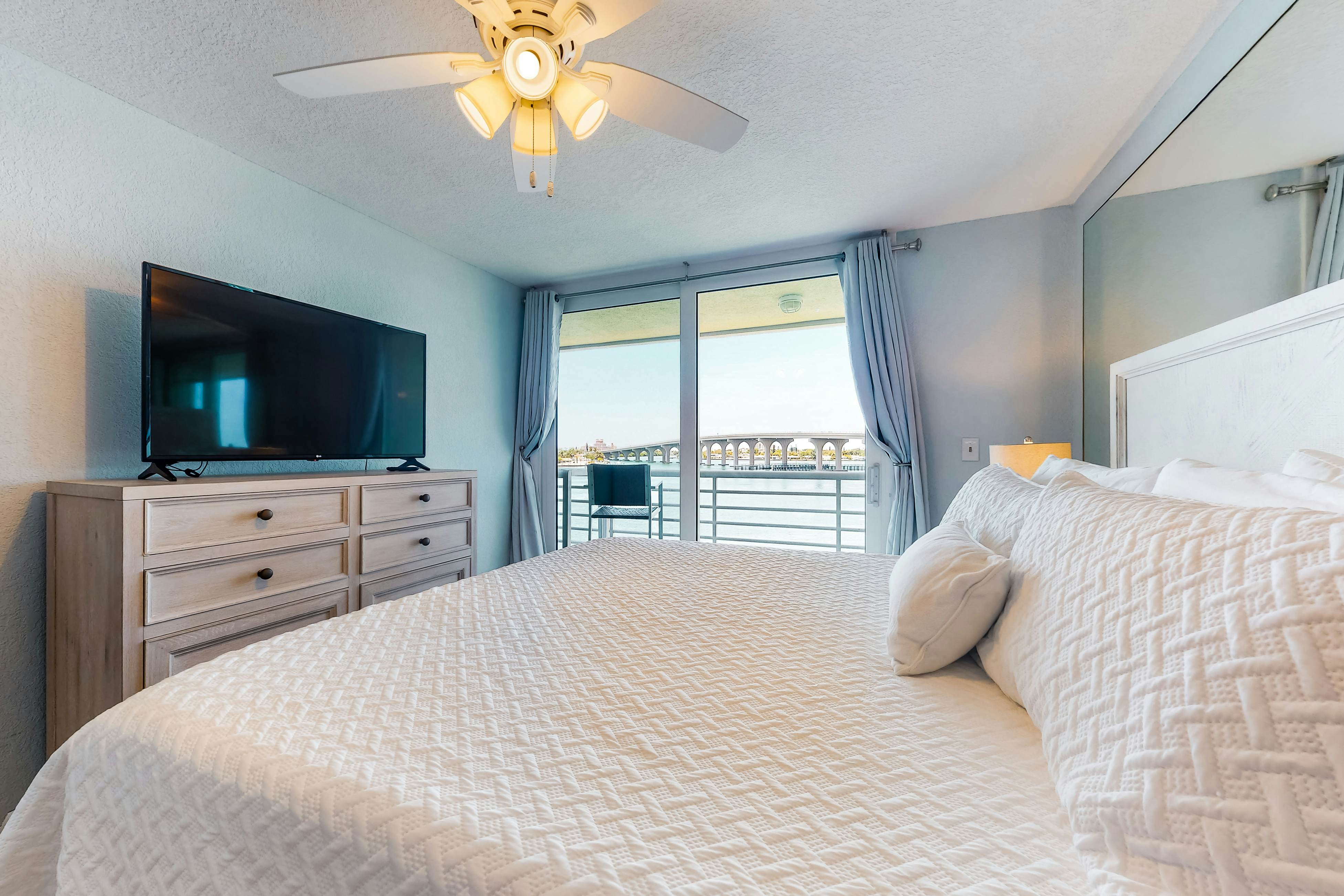 Bayfront condo near St Pete Beach with pool and hot tub central AC and WD