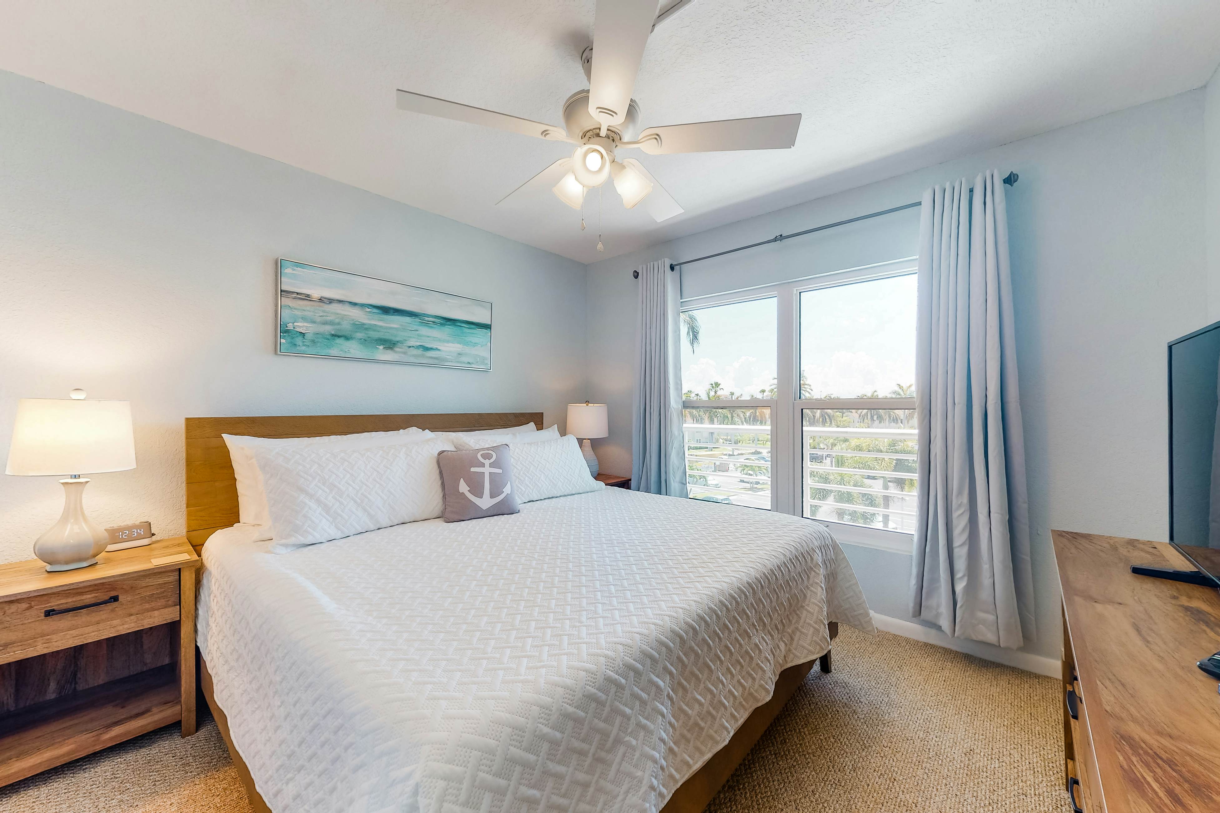 Bayfront condo near St Pete Beach with pool and hot tub central AC and WD
