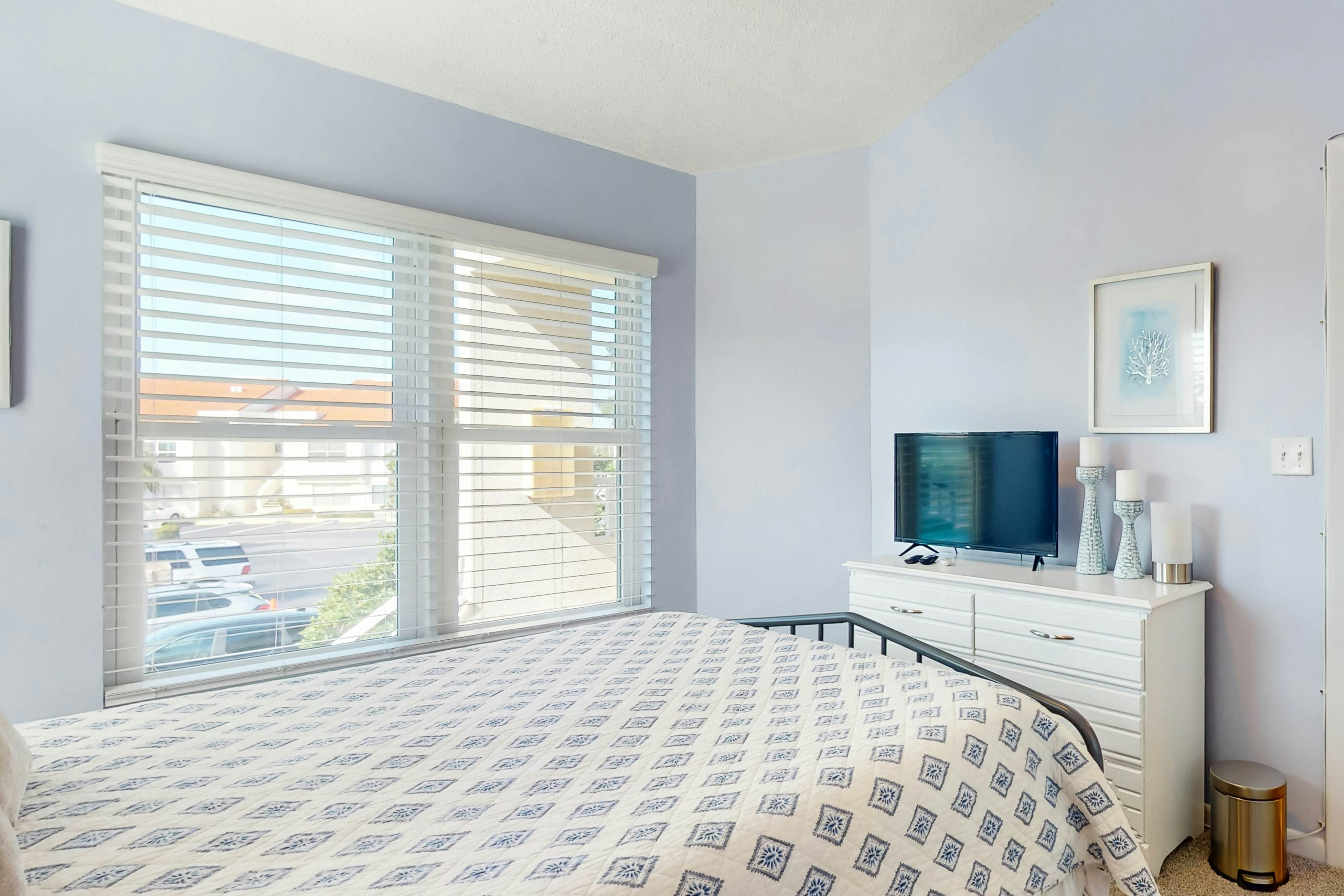 Golf Course View front condo with pool and private beach access snowbird friendly