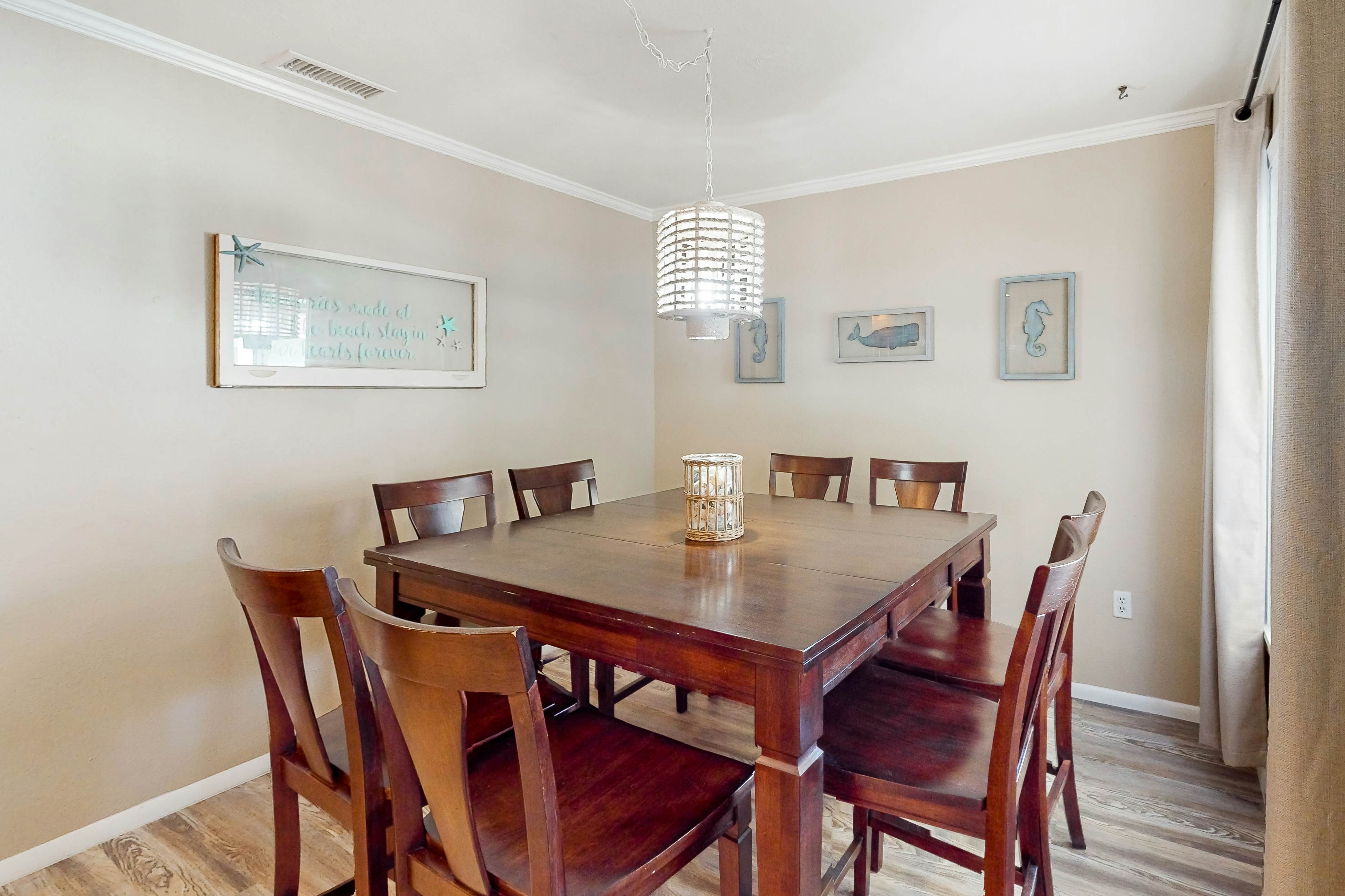 Splendid condo with private beach access heated pool hot tub and volleyball