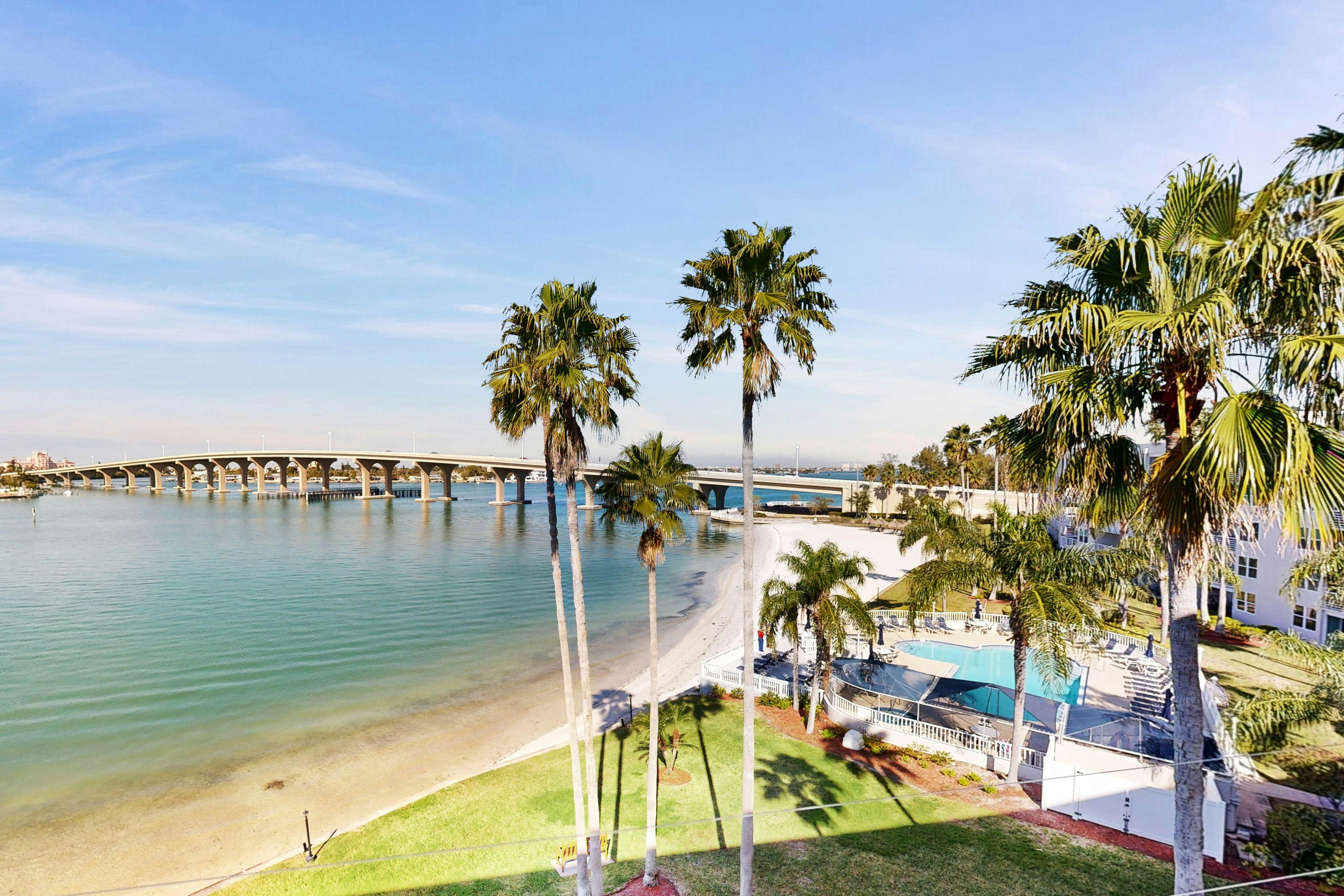 Stunning penthouse condo with Gulf views balcony pool and hot tub