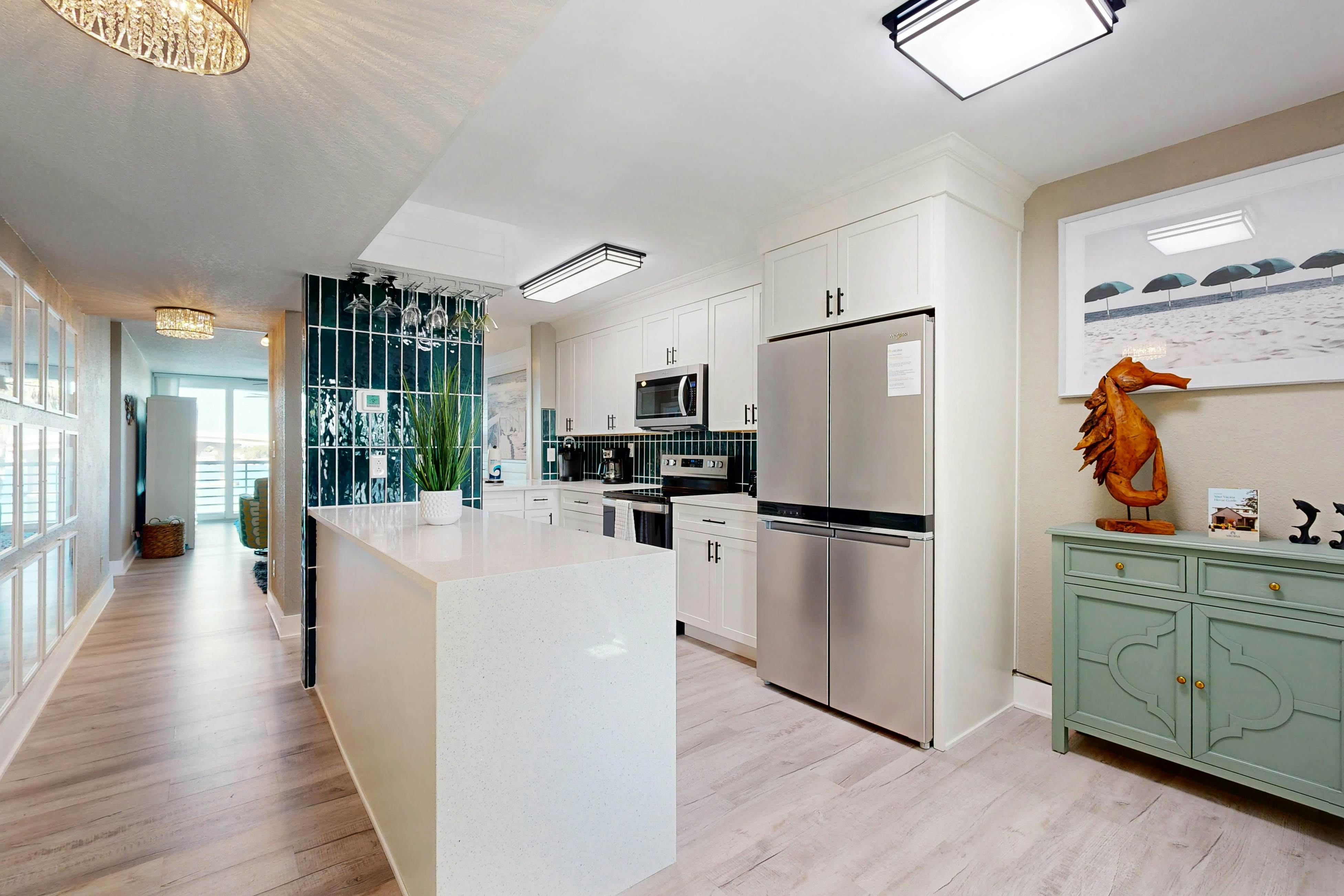 Stunning penthouse condo with Gulf views balcony pool and hot tub