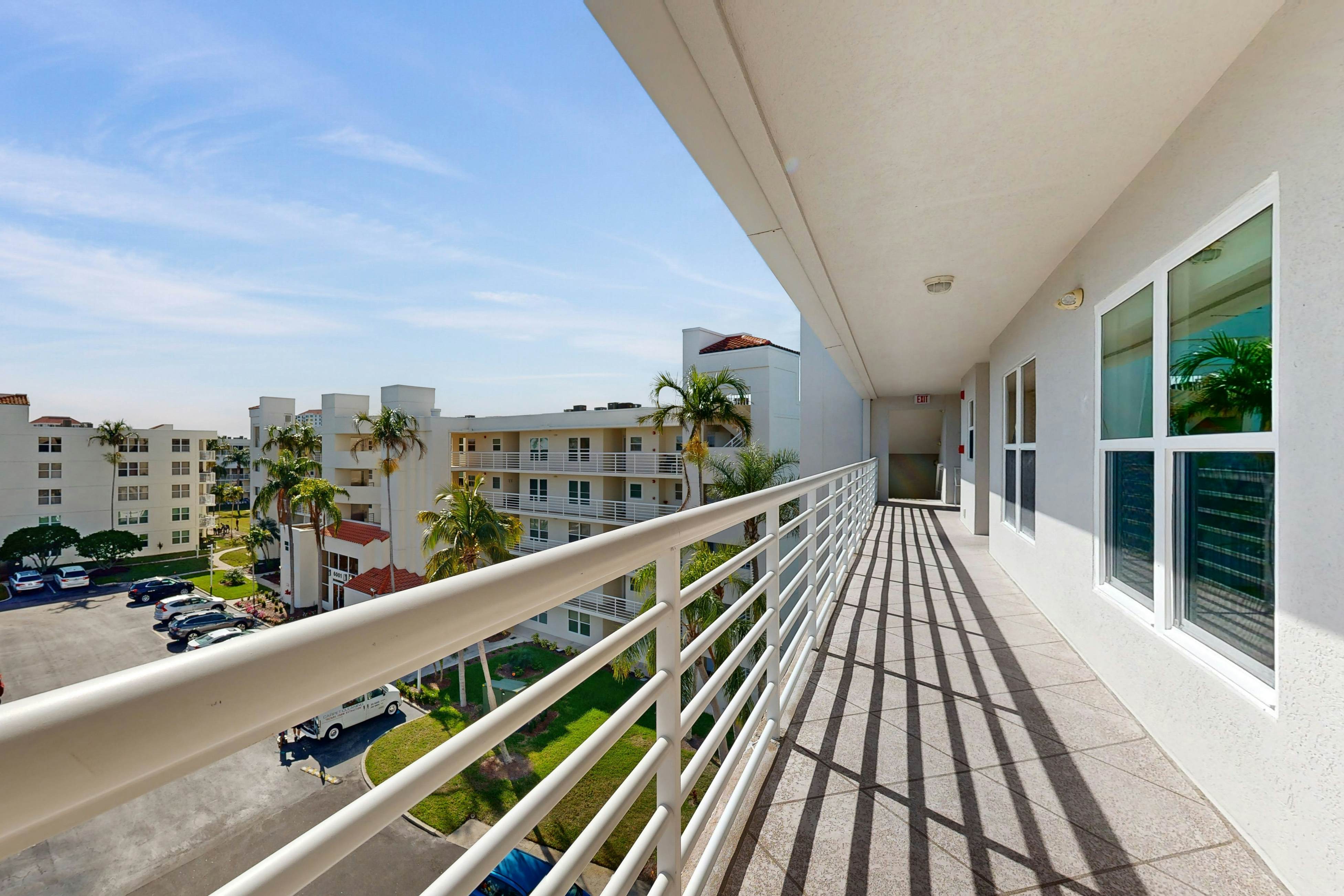 Stunning penthouse condo with Gulf views balcony pool and hot tub