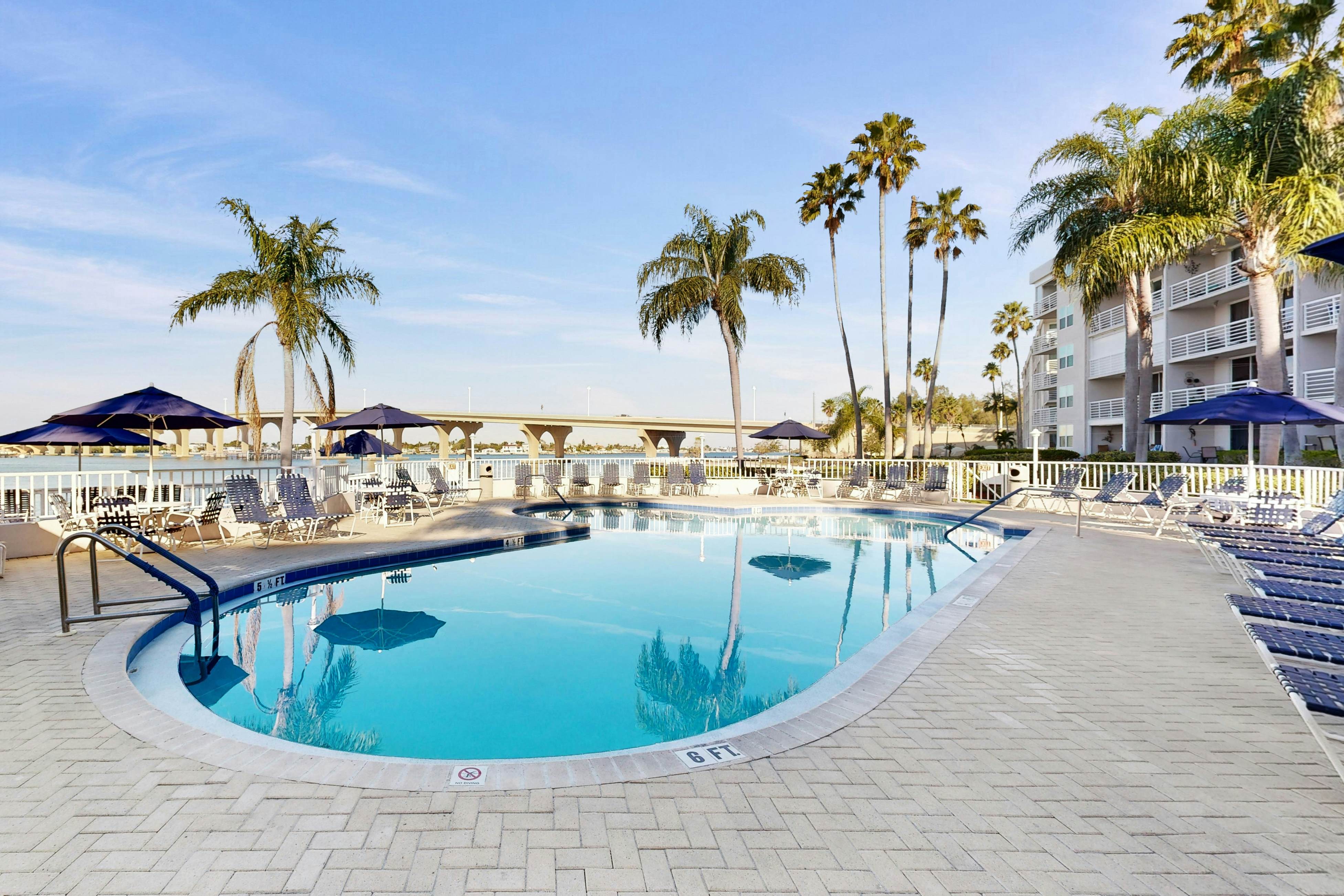 Stunning penthouse condo with Gulf views balcony pool and hot tub