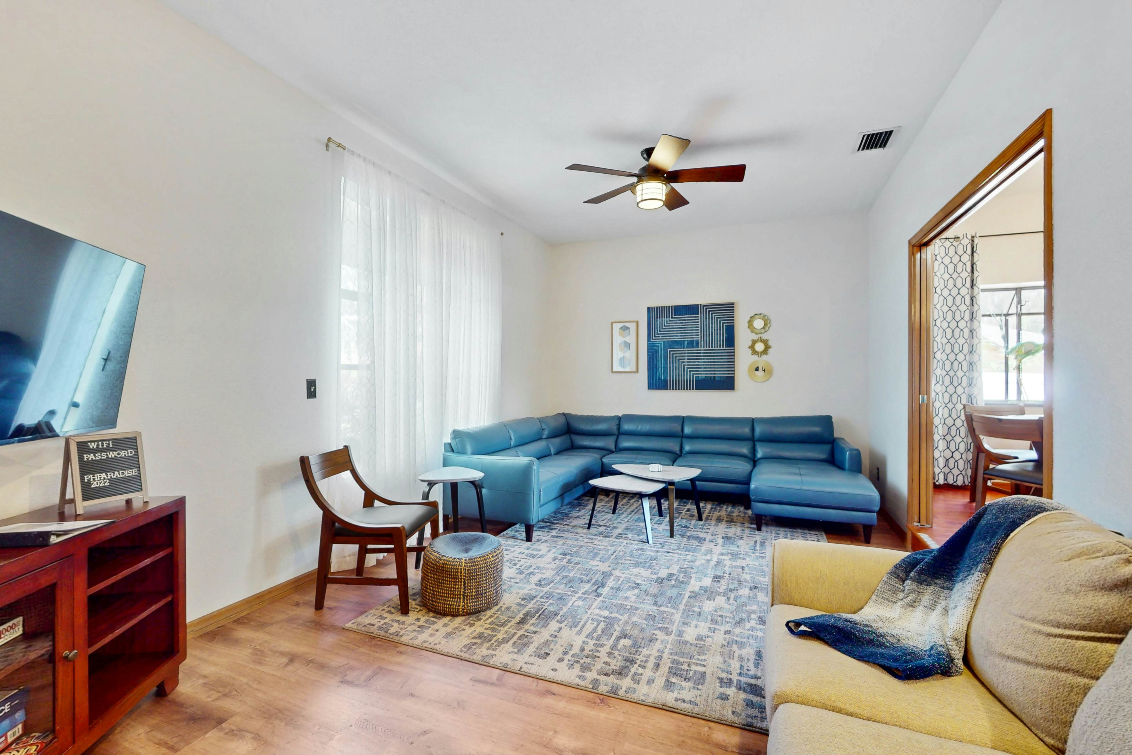 Charming retreat with pool dog friendly centrally located near Gulf with WD