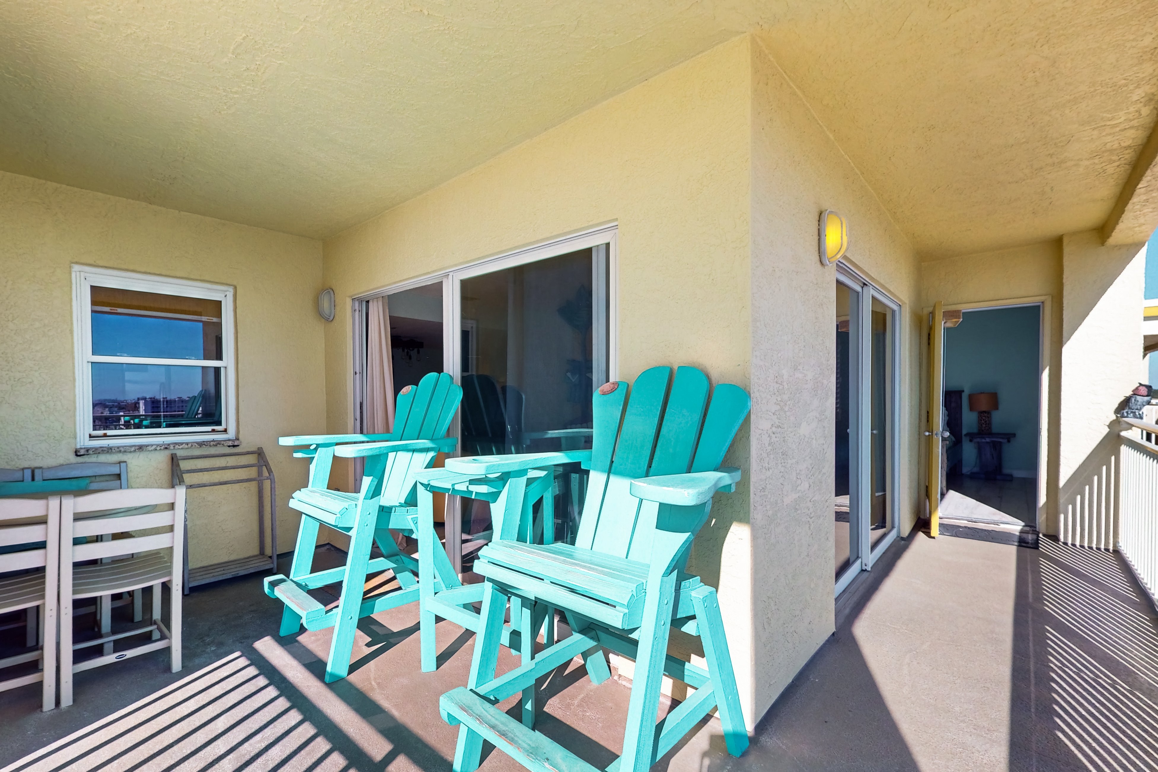 Custom beachfront condo w private balcony views heated pool hot tub AC