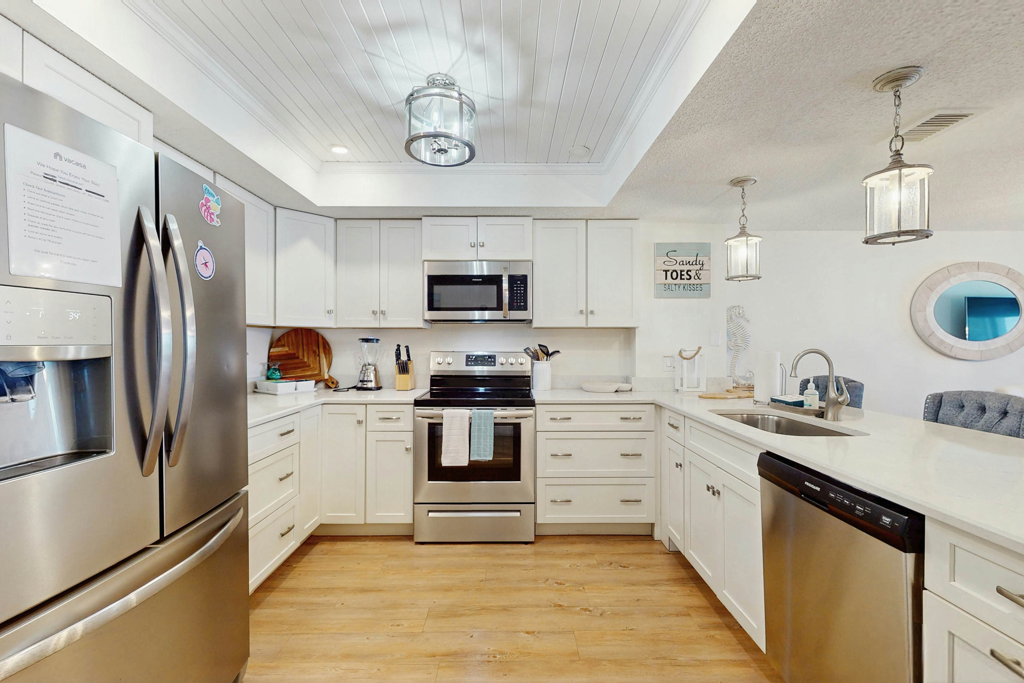 Beachfront oasis with exquisite Gulf views - resort beachfront pool & tennis