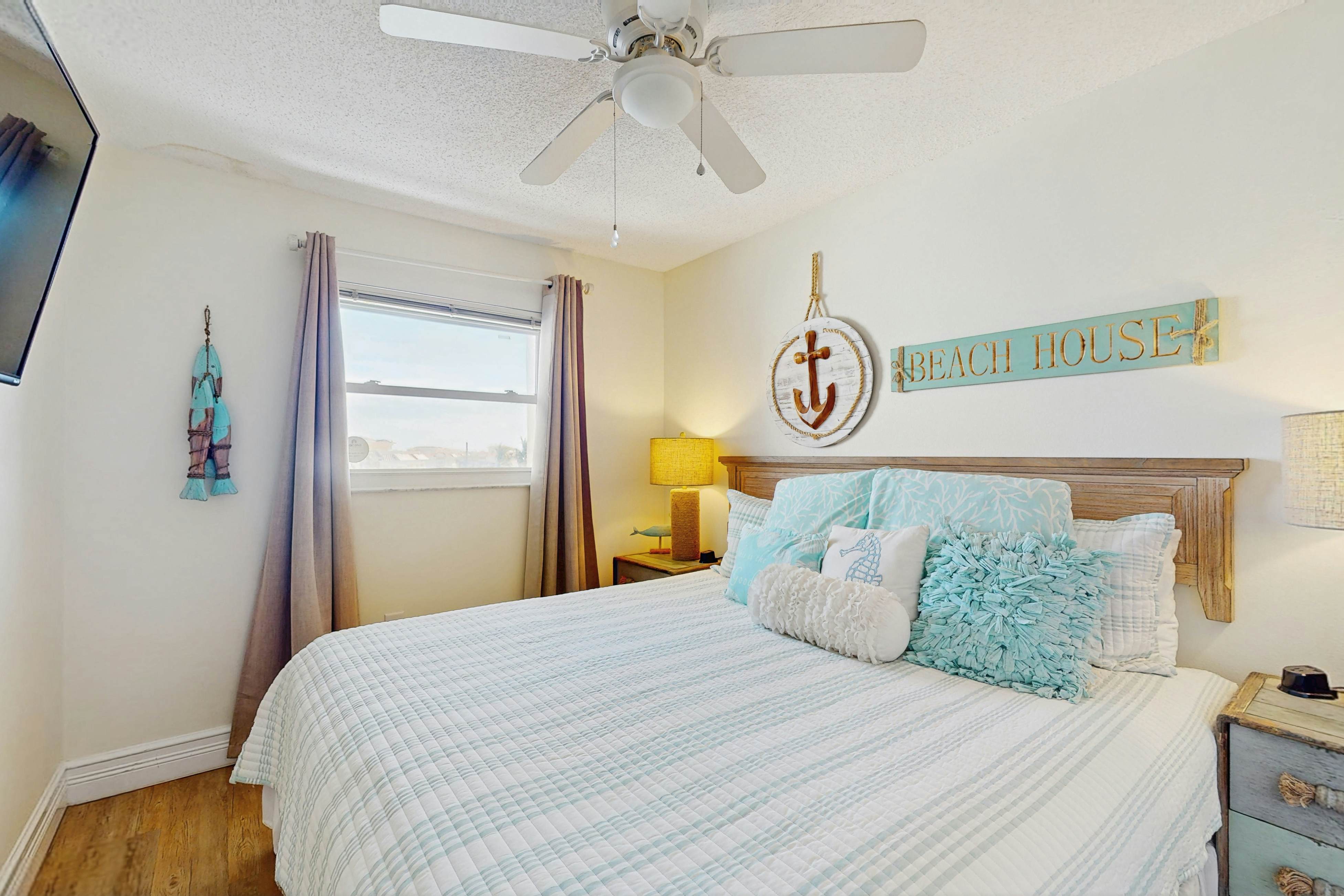 Beachfront oasis with exquisite Gulf views - resort beachfront pool & tennis