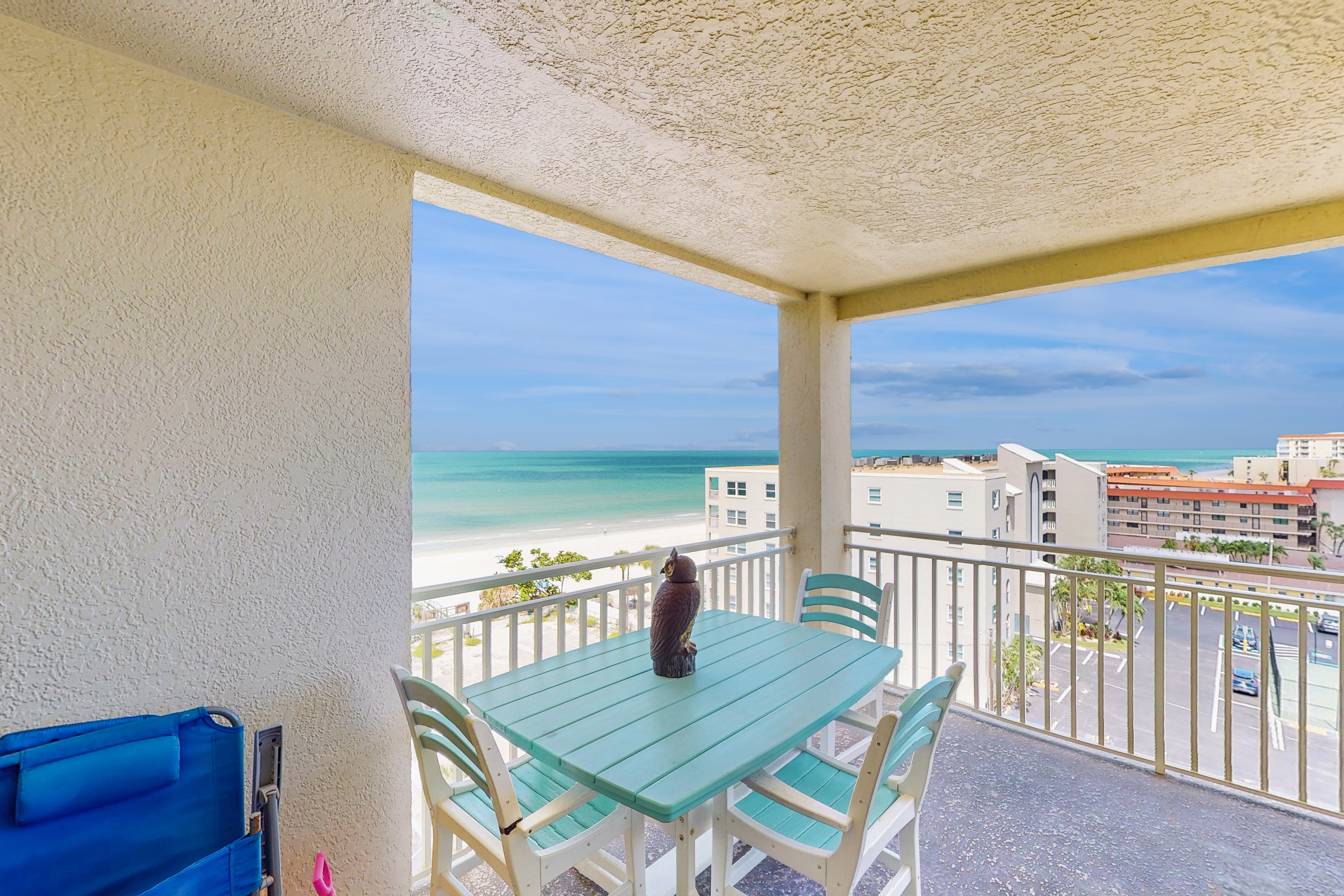 Beachfront corner condo w private balcony heated pool hot tub picnic tables