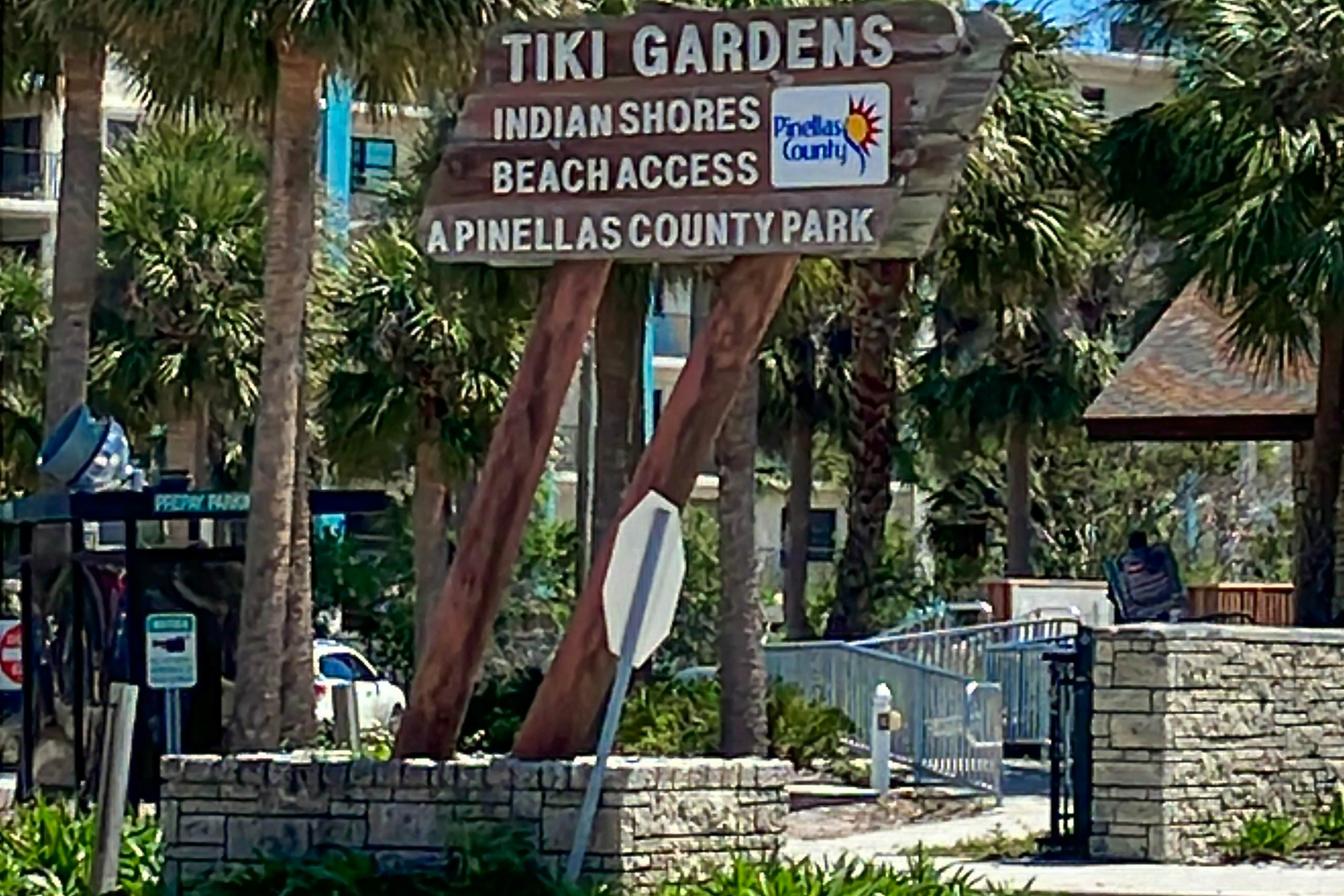 Renovated Sanctuary w/hot tub, pool, Backyard grill, screened-in lanai