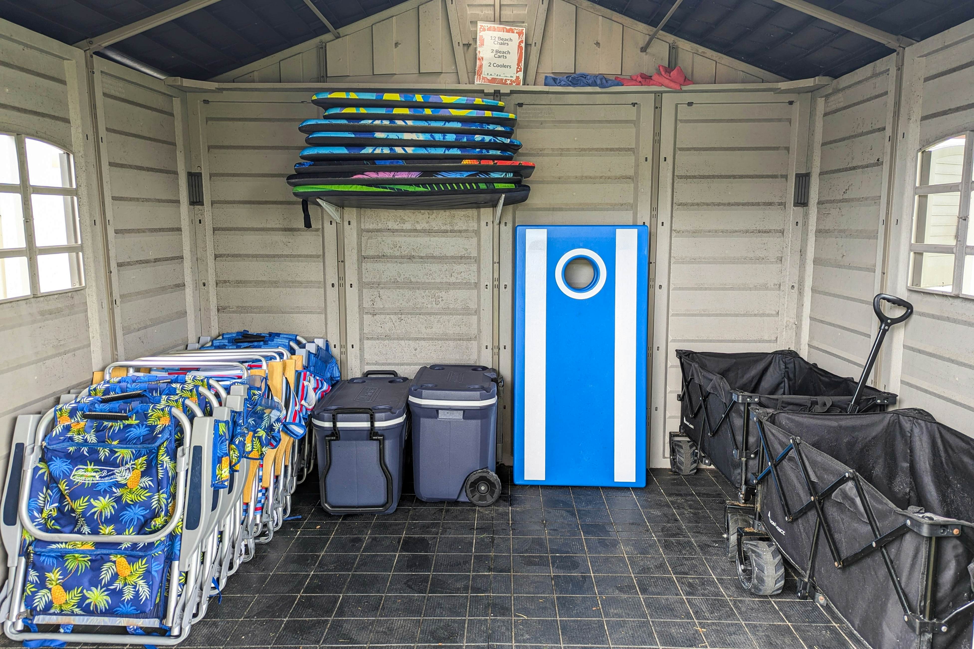 Family sized pool home with AC, WIFI, Snowbird and Dog Friendly