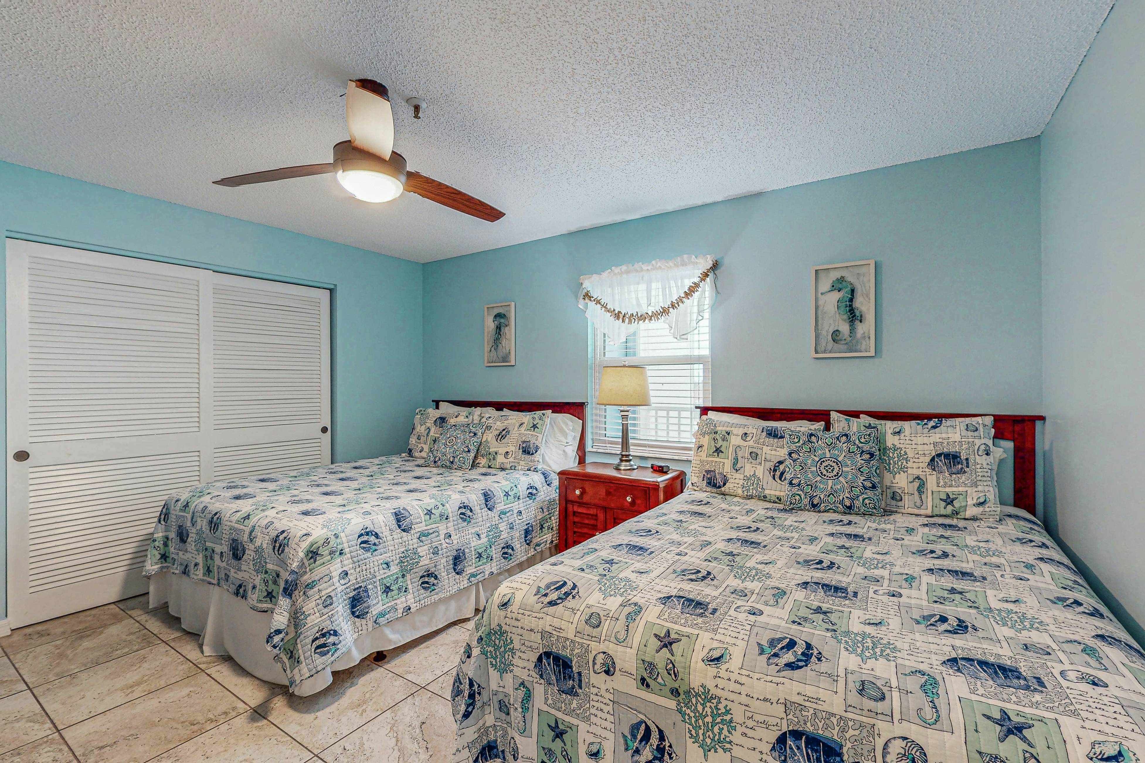 Upscale, beachfront condo with dual balconies, Gulf view, pool, hot tub & bocce