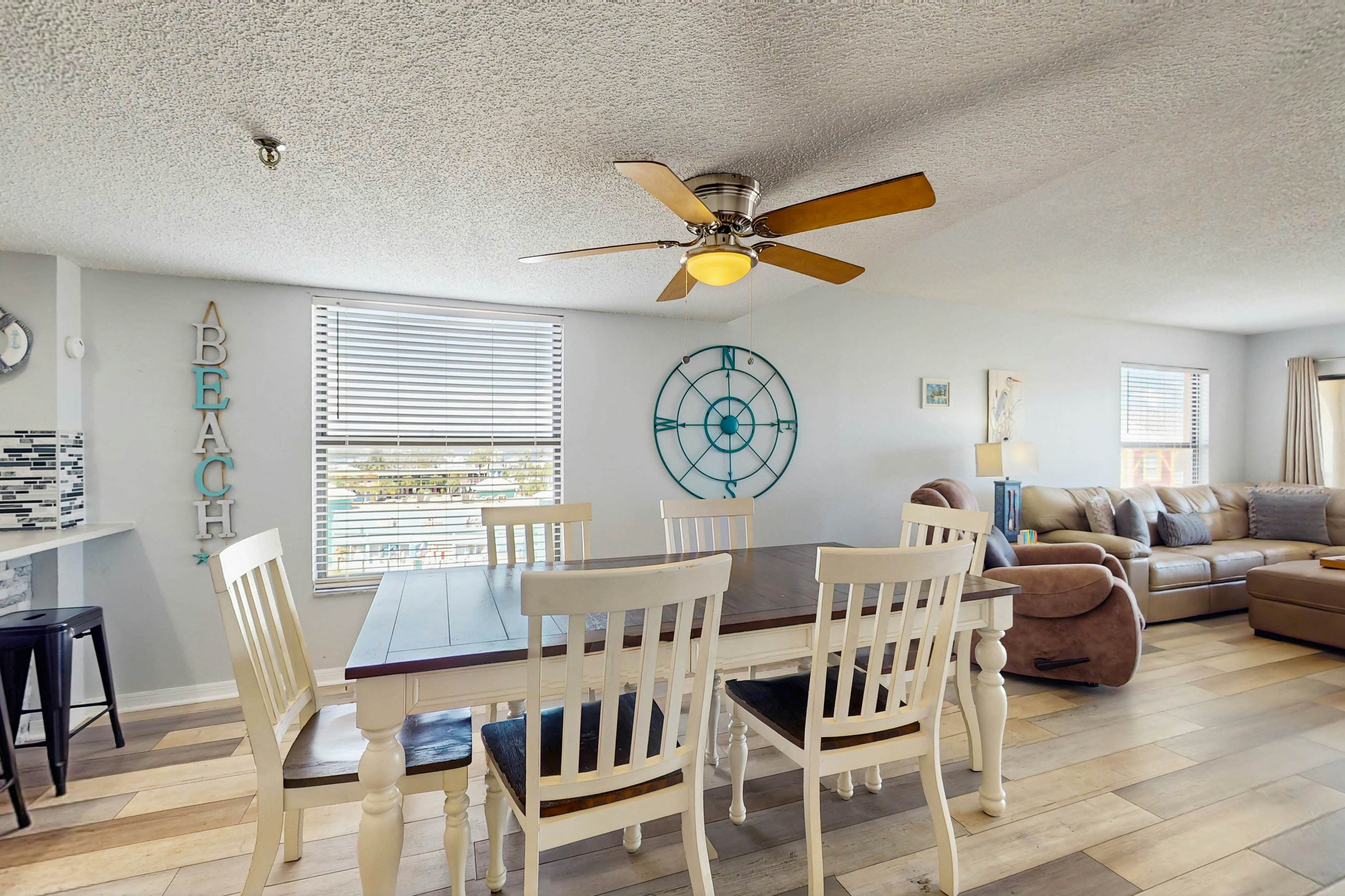 Newly renovated condo w/private balcony, gas grill, & on-site heated pool, AC