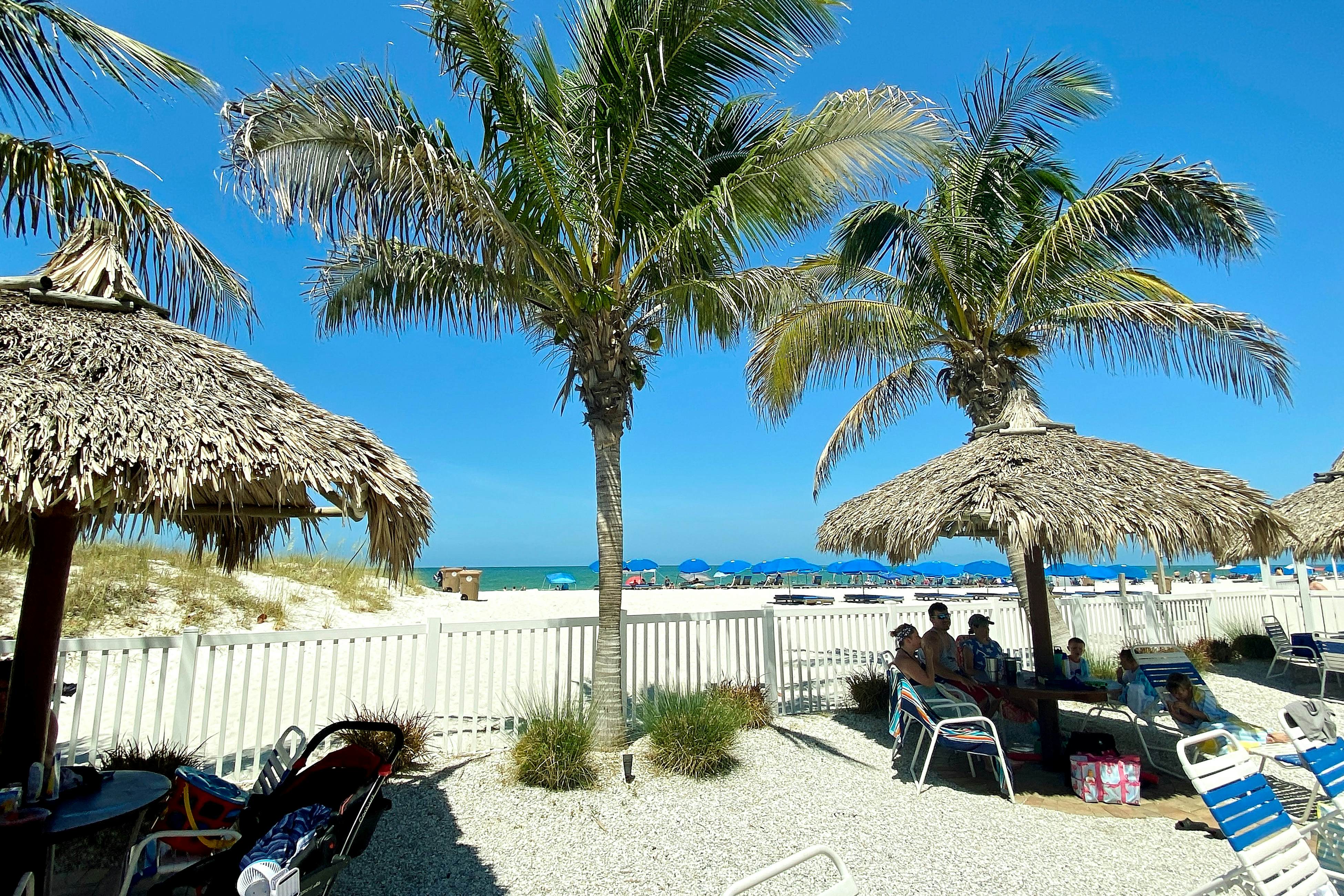 Newly renovated condo w/private balcony, gas grill, & on-site heated pool, AC