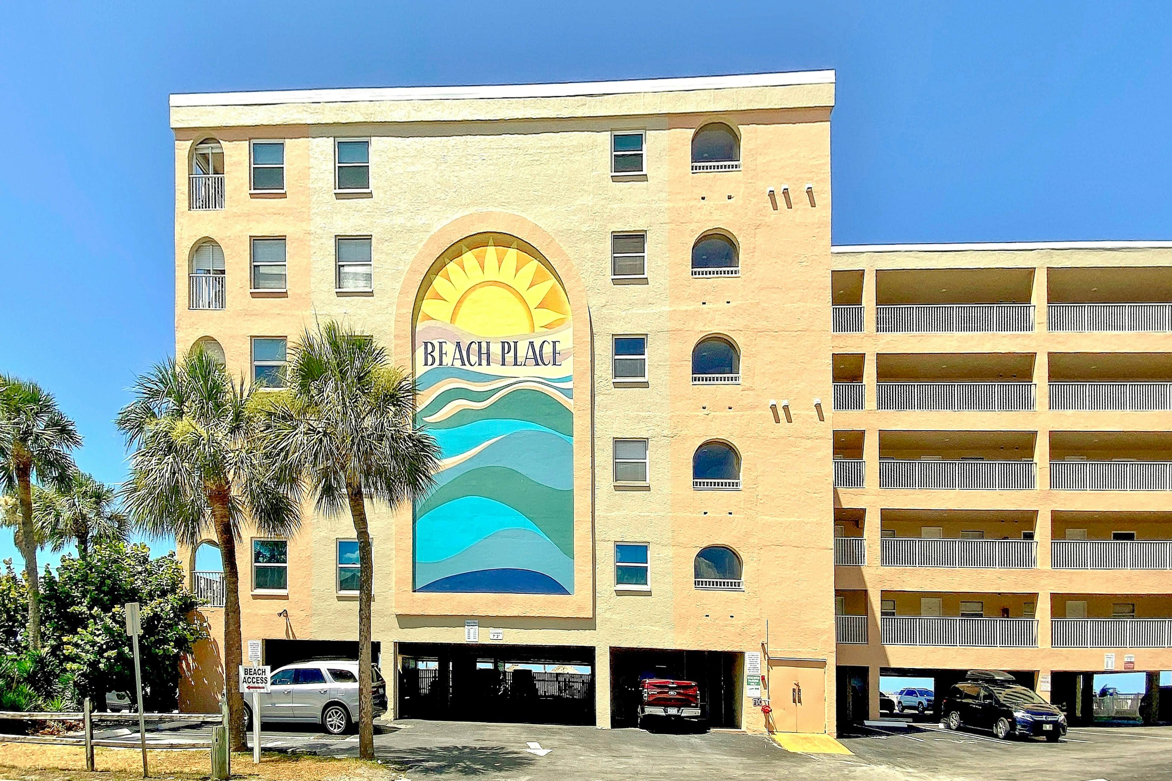 Newly renovated condo w/private balcony, gas grill, & on-site heated pool, AC
