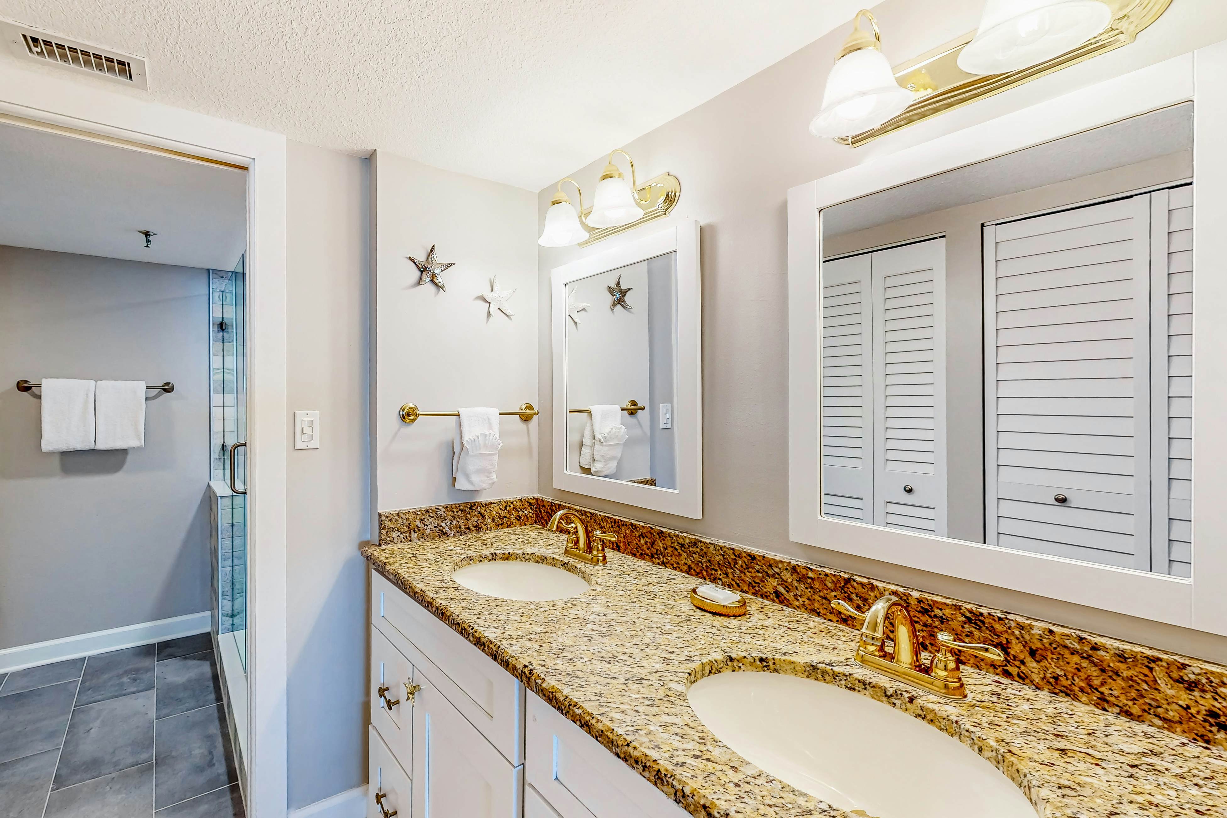 Renovated beachfront condo with pool, amazing Gulf views & washer/dryer