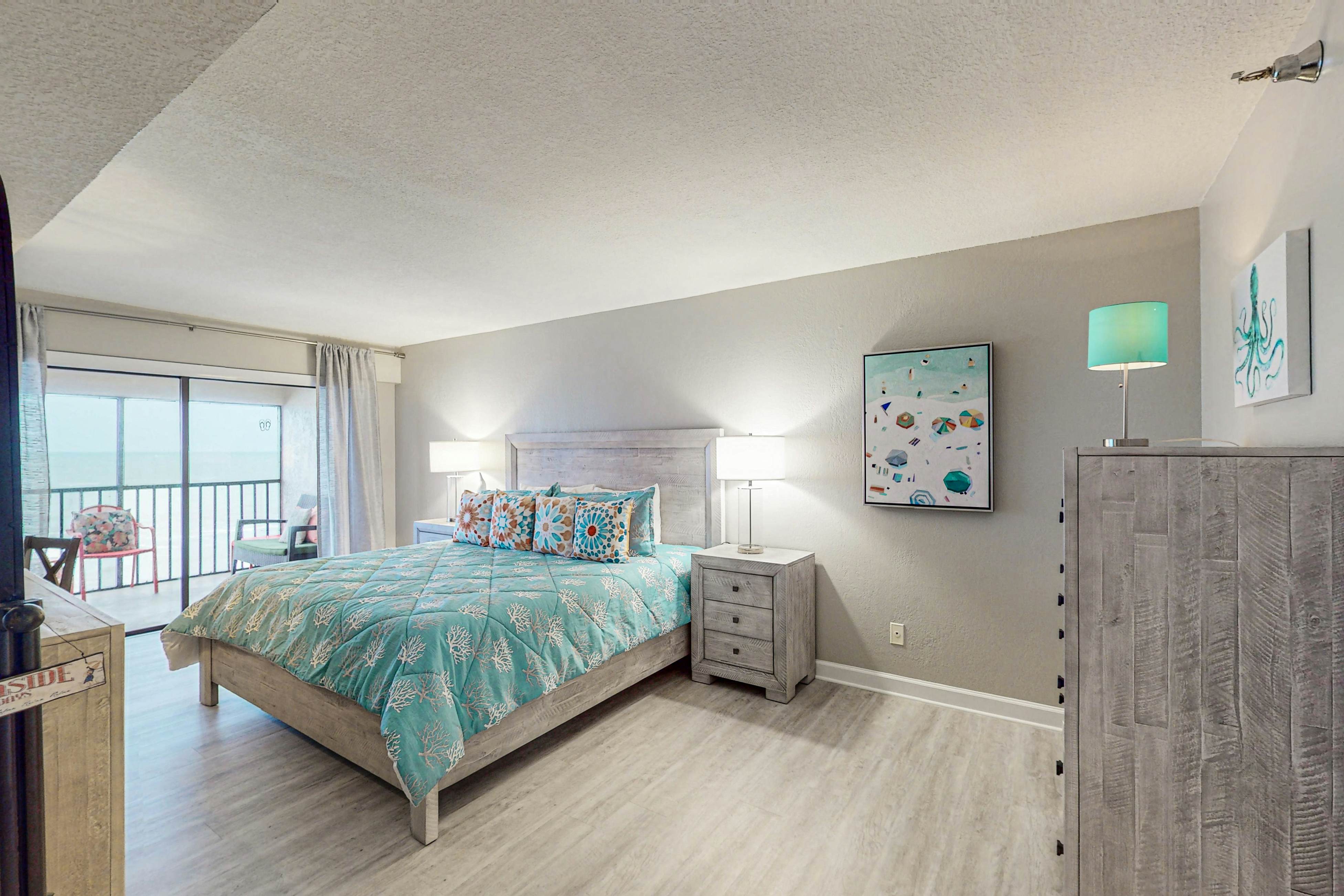 Renovated beachfront condo with pool, amazing Gulf views & washer/dryer