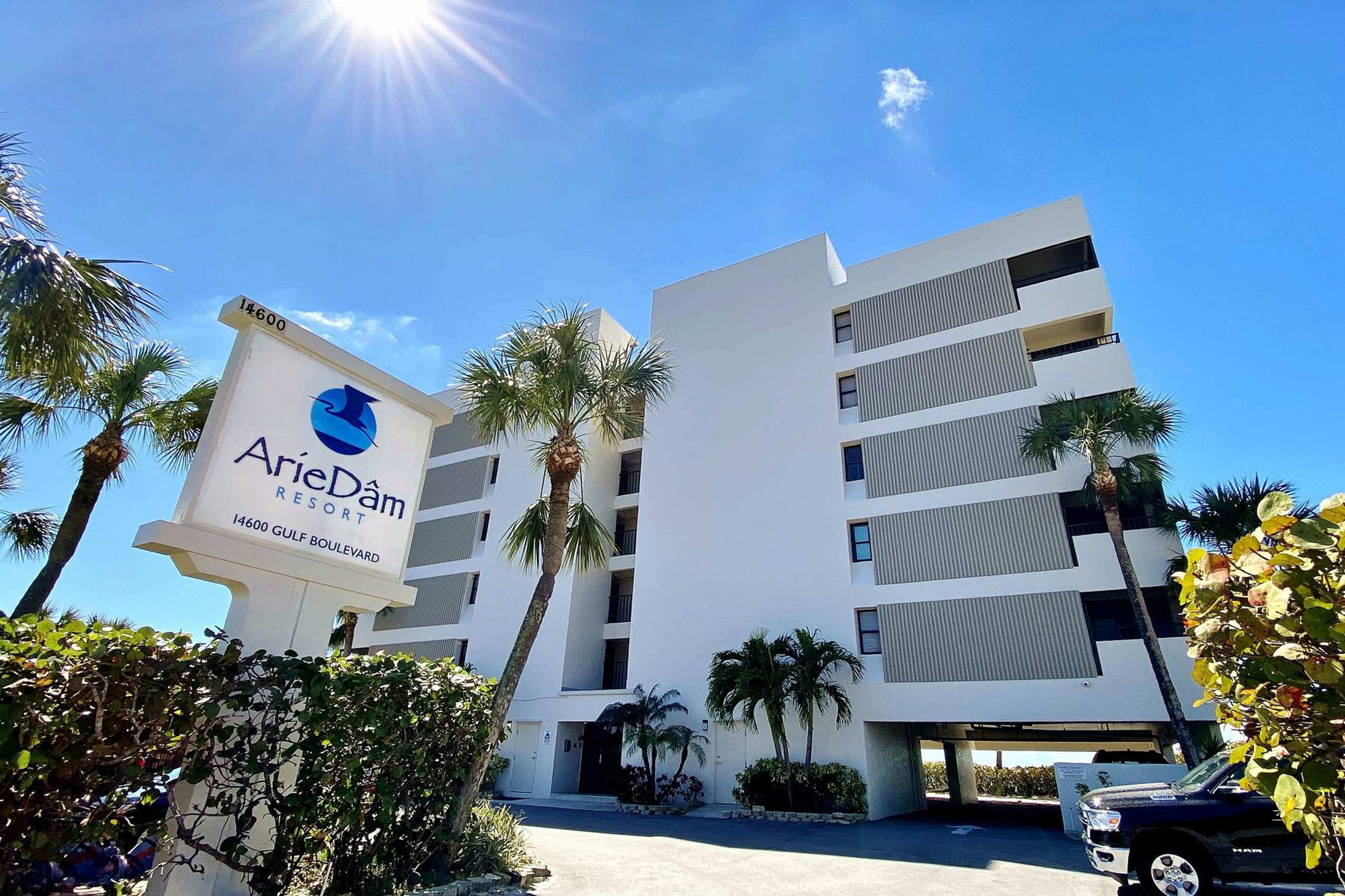 Renovated beachfront condo with pool, amazing Gulf views & washer/dryer