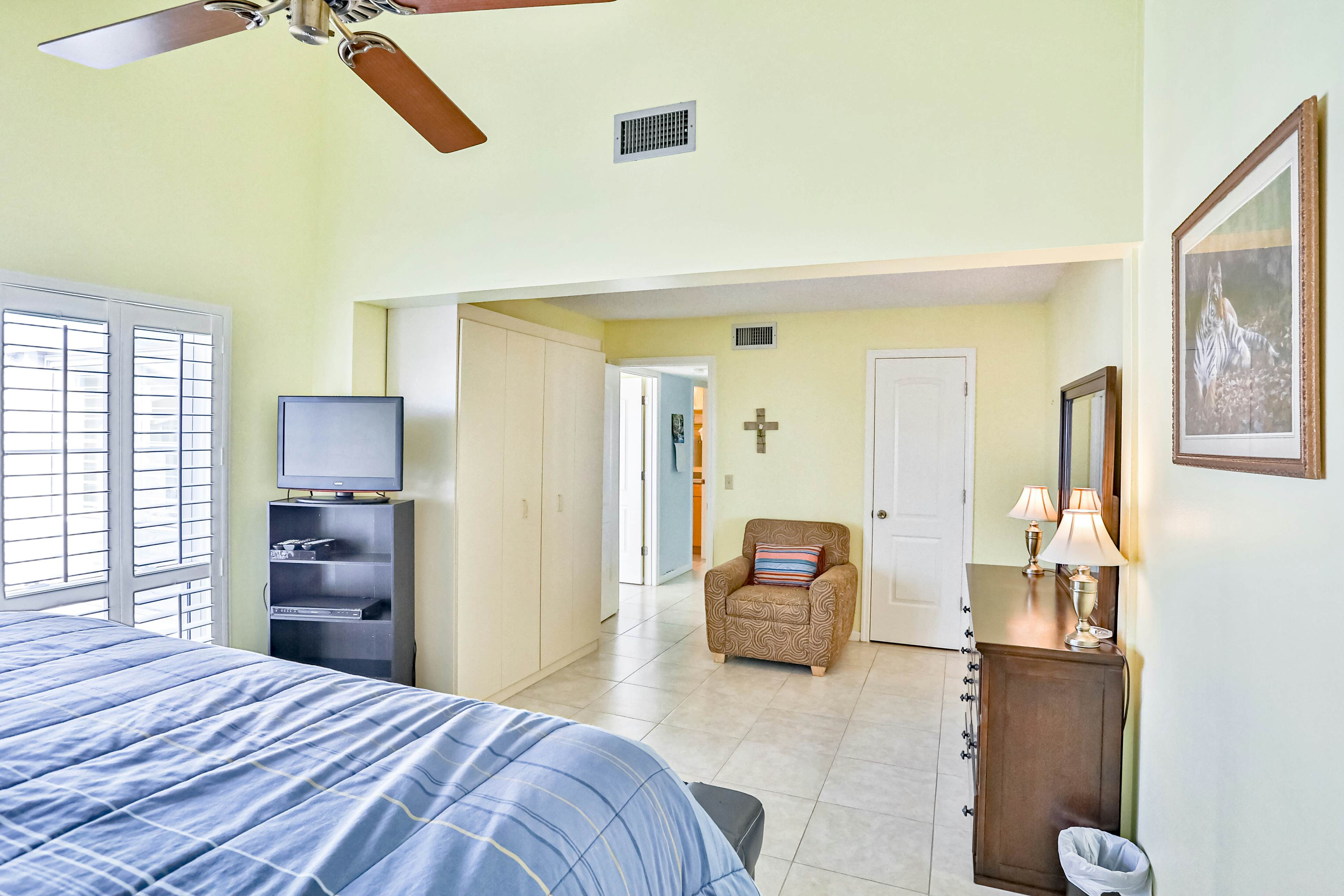 Water-view condo with balcony, pool & W/D - walk to beach