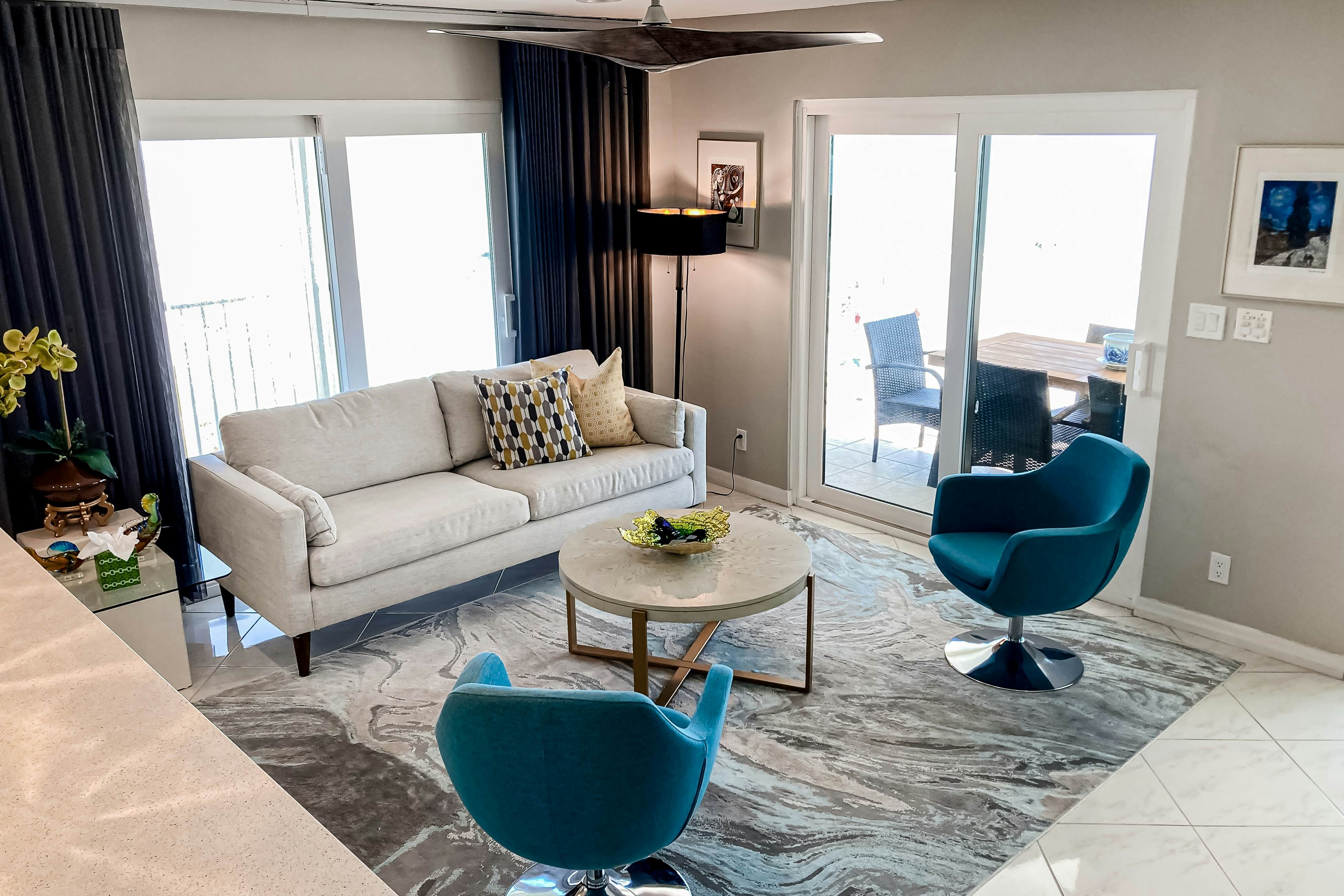 Arena de Madeira, Unit 301 | Condo in Madeira Beach steps from the sand