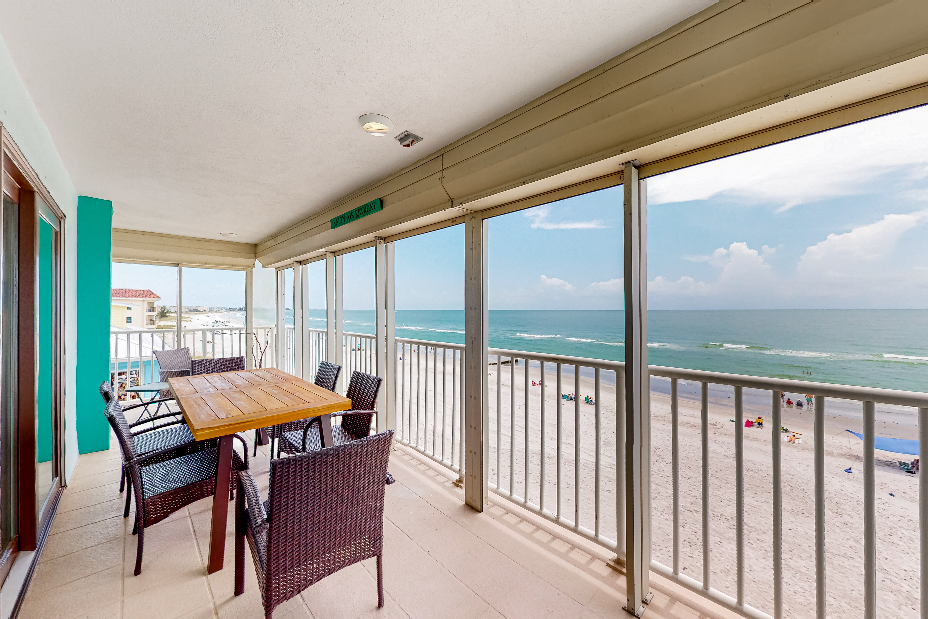 Arena de Madeira Unit 301 Condo in Madeira Beach steps from the sand