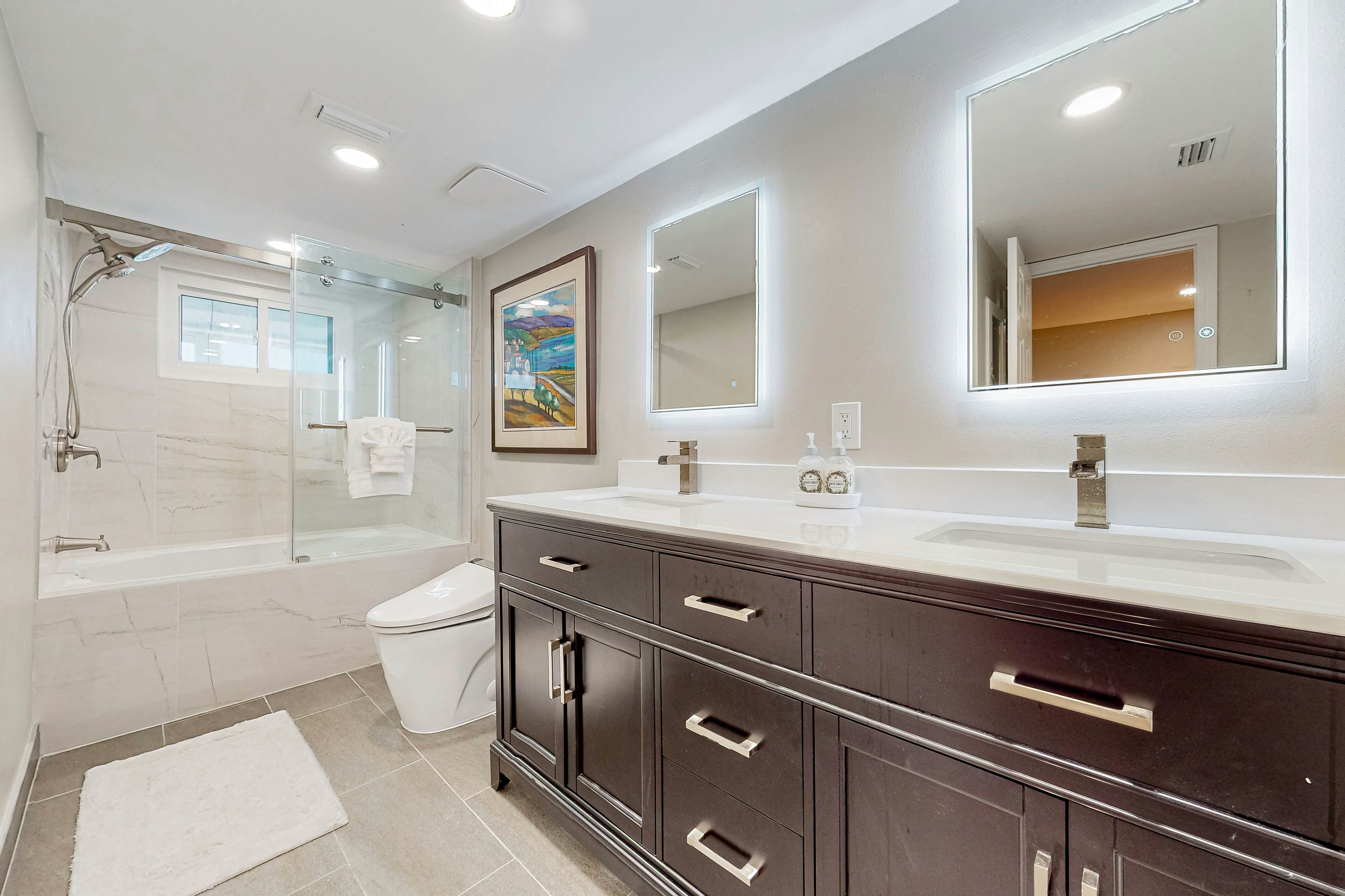 Arena de Madeira, Unit 301 | Condo in Madeira Beach steps from the sand