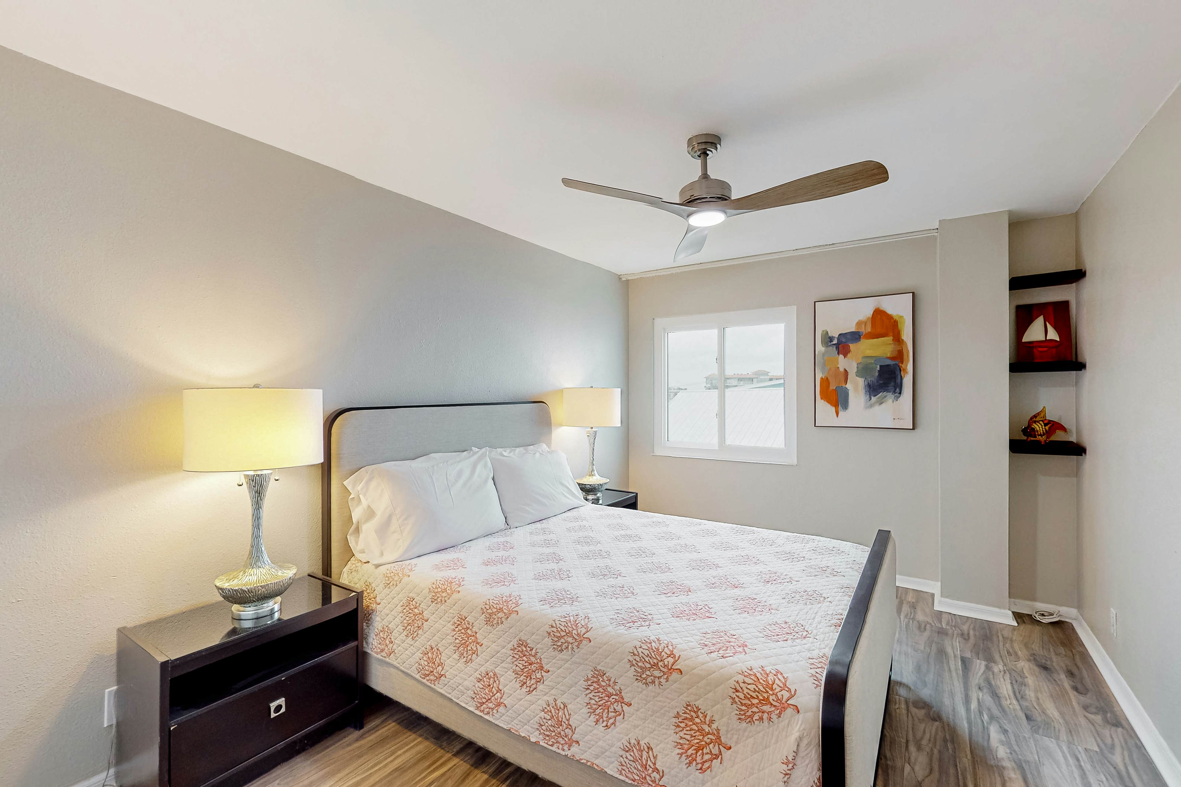 Arena de Madeira, Unit 301 | Condo in Madeira Beach steps from the sand