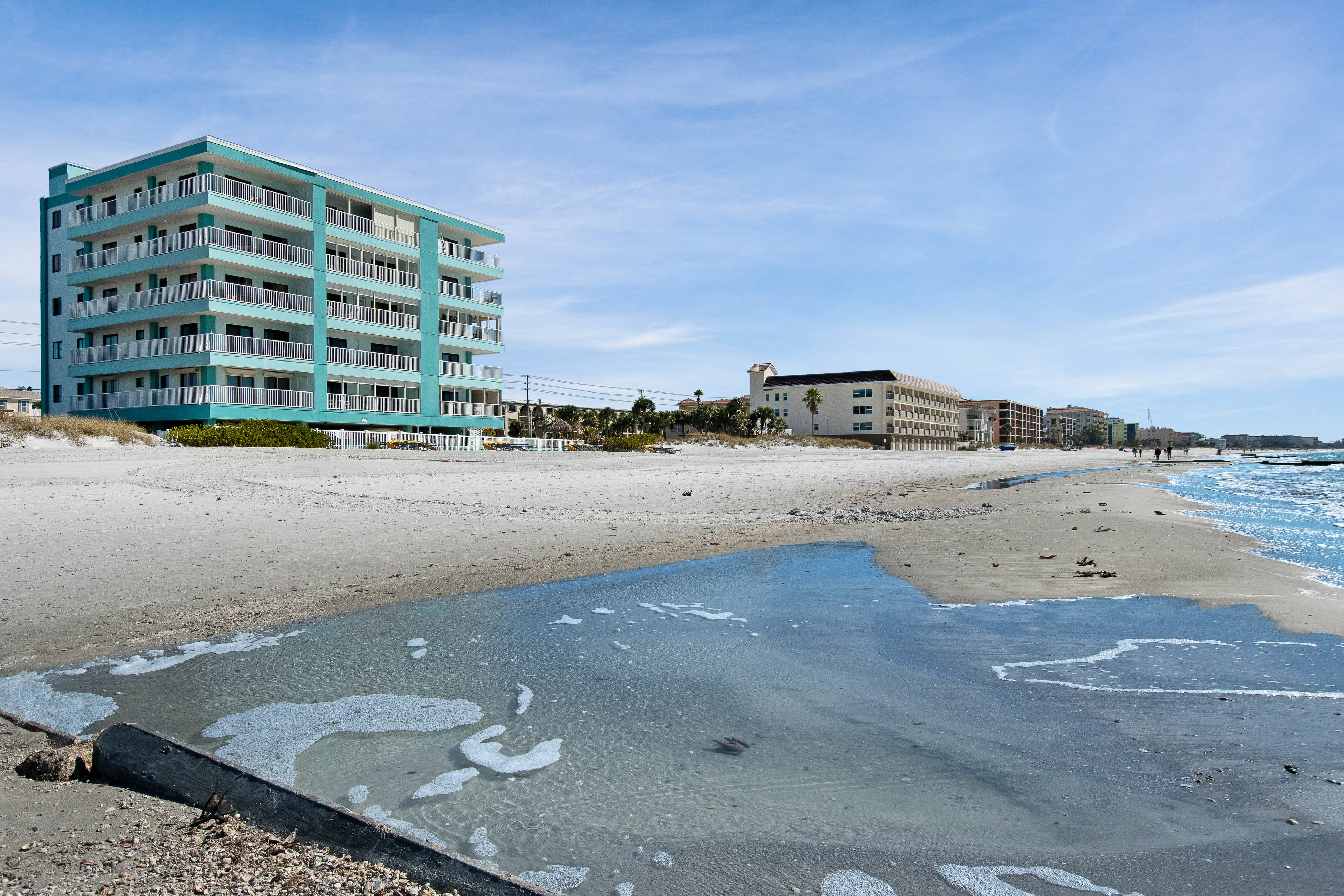 Arena de Madeira, Unit 301 | Condo in Madeira Beach steps from the sand