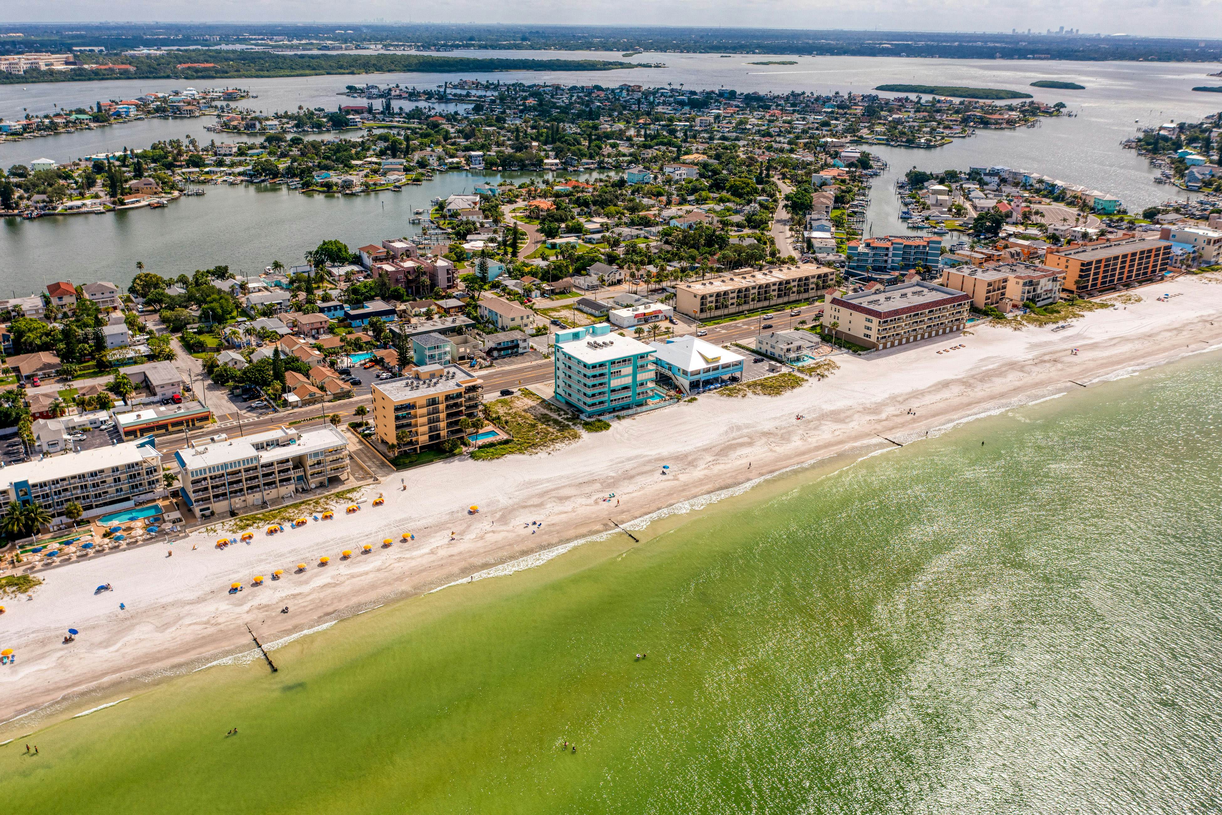 Arena de Madeira, Unit 301 | Condo in Madeira Beach steps from the sand