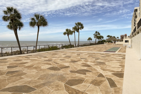 Fun and Bright Beachfront Condo W Shared Pool Pool Spa Gulf View and Free WiFi