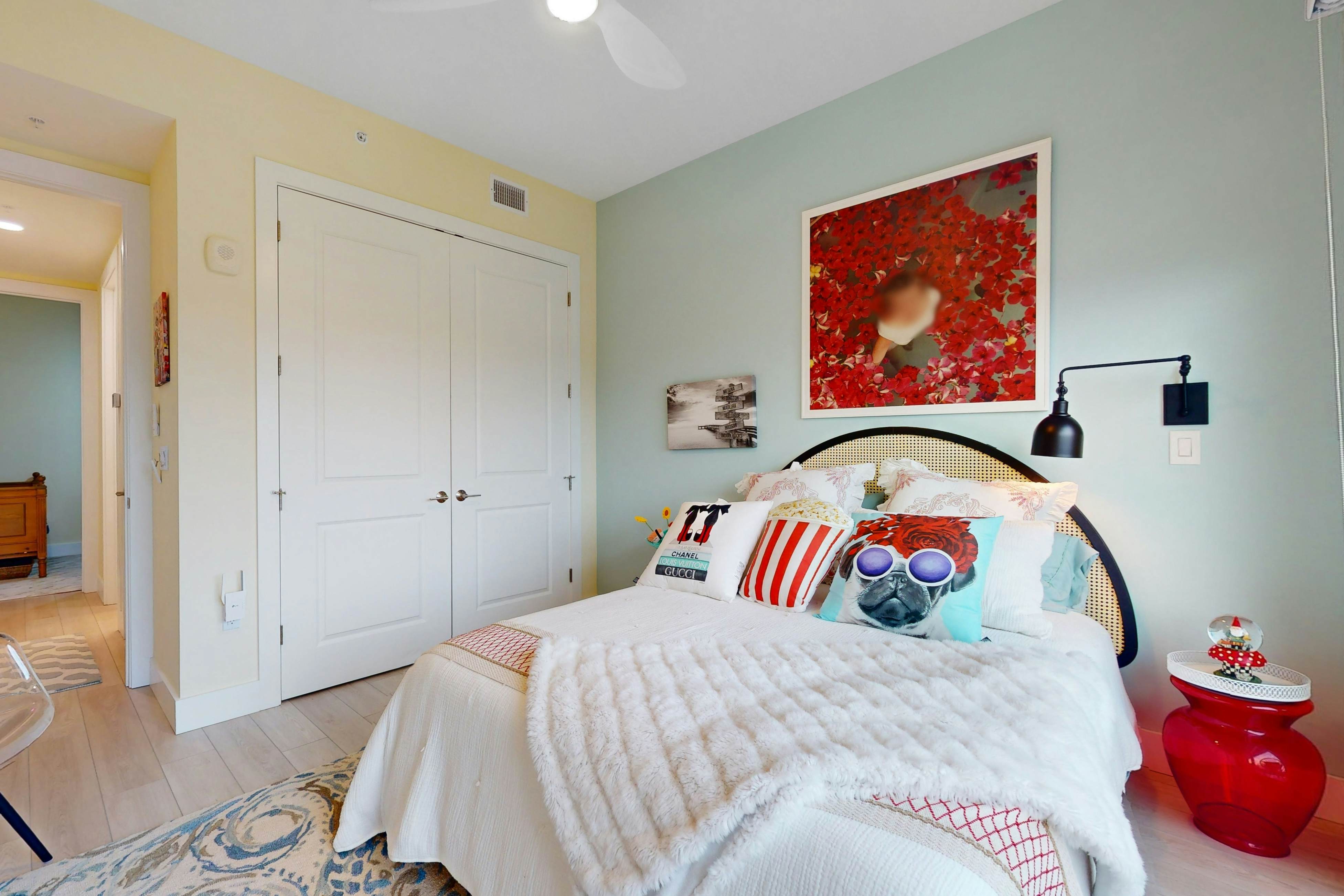 Sunlit & colorful beach condo with pool, hot tub, & balcony - near shore & shops