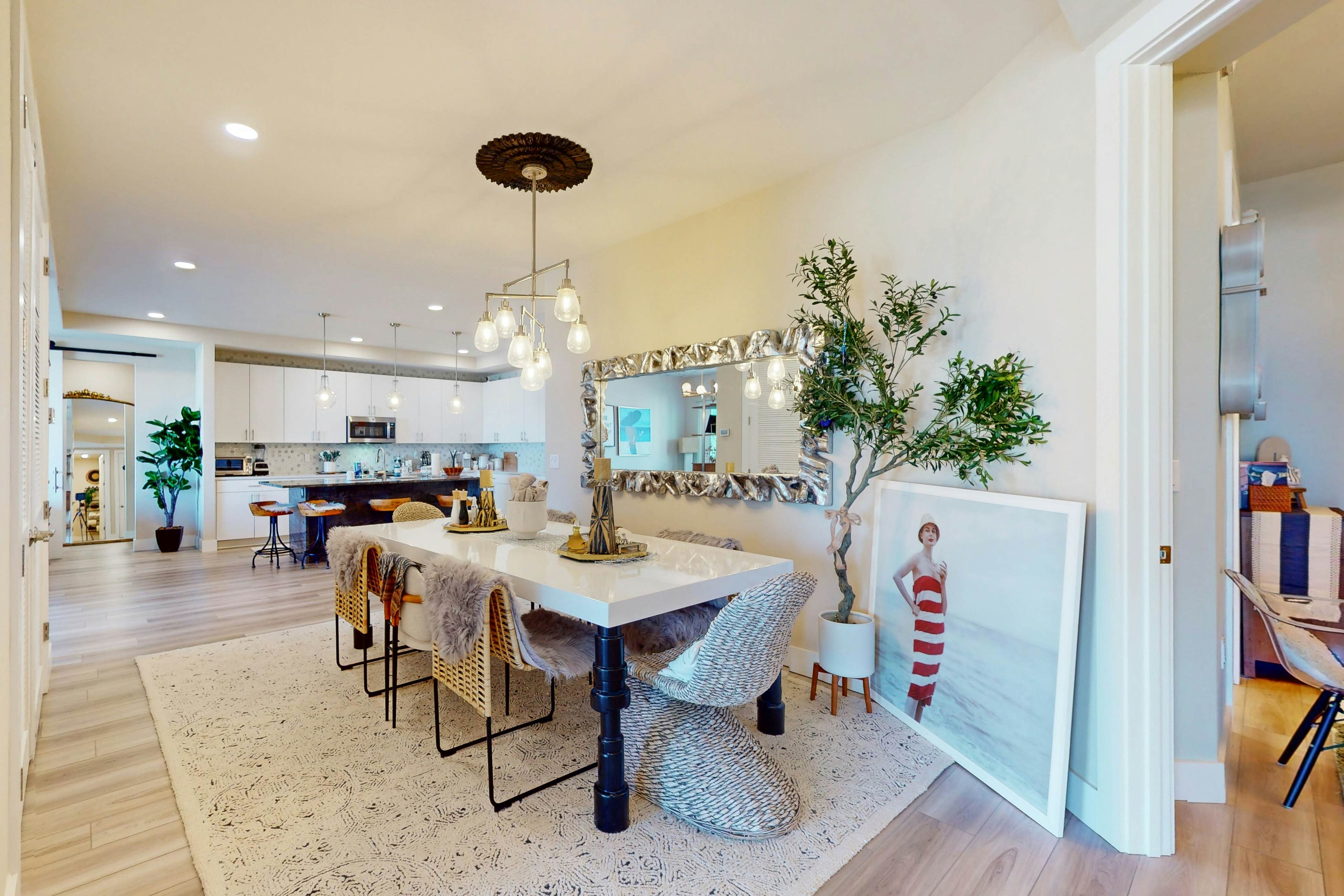 Island Luxury: Resort-Style Condo in Madeira Beach with Spectacular Views