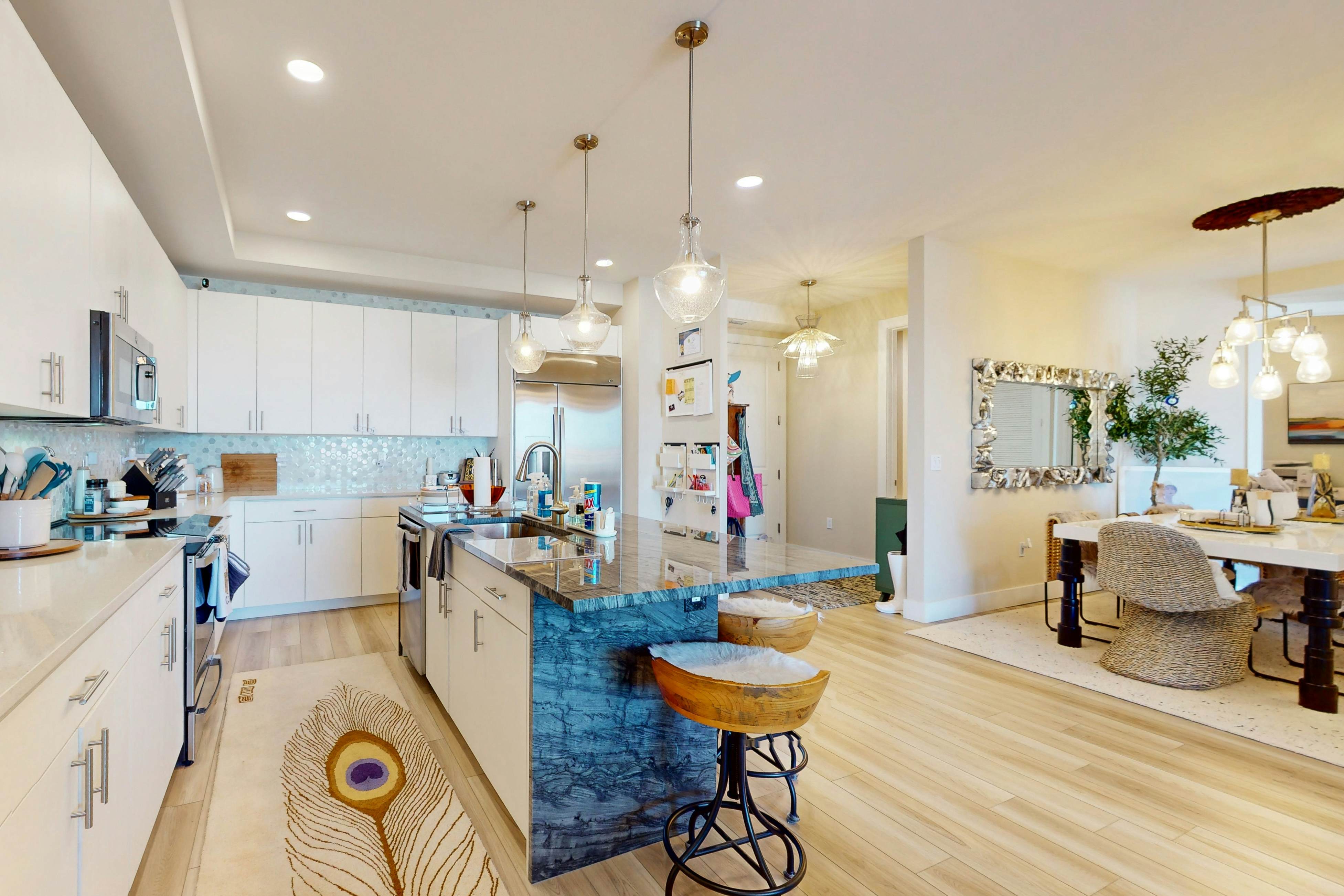 Island Luxury: Resort-Style Condo in Madeira Beach with Spectacular Views