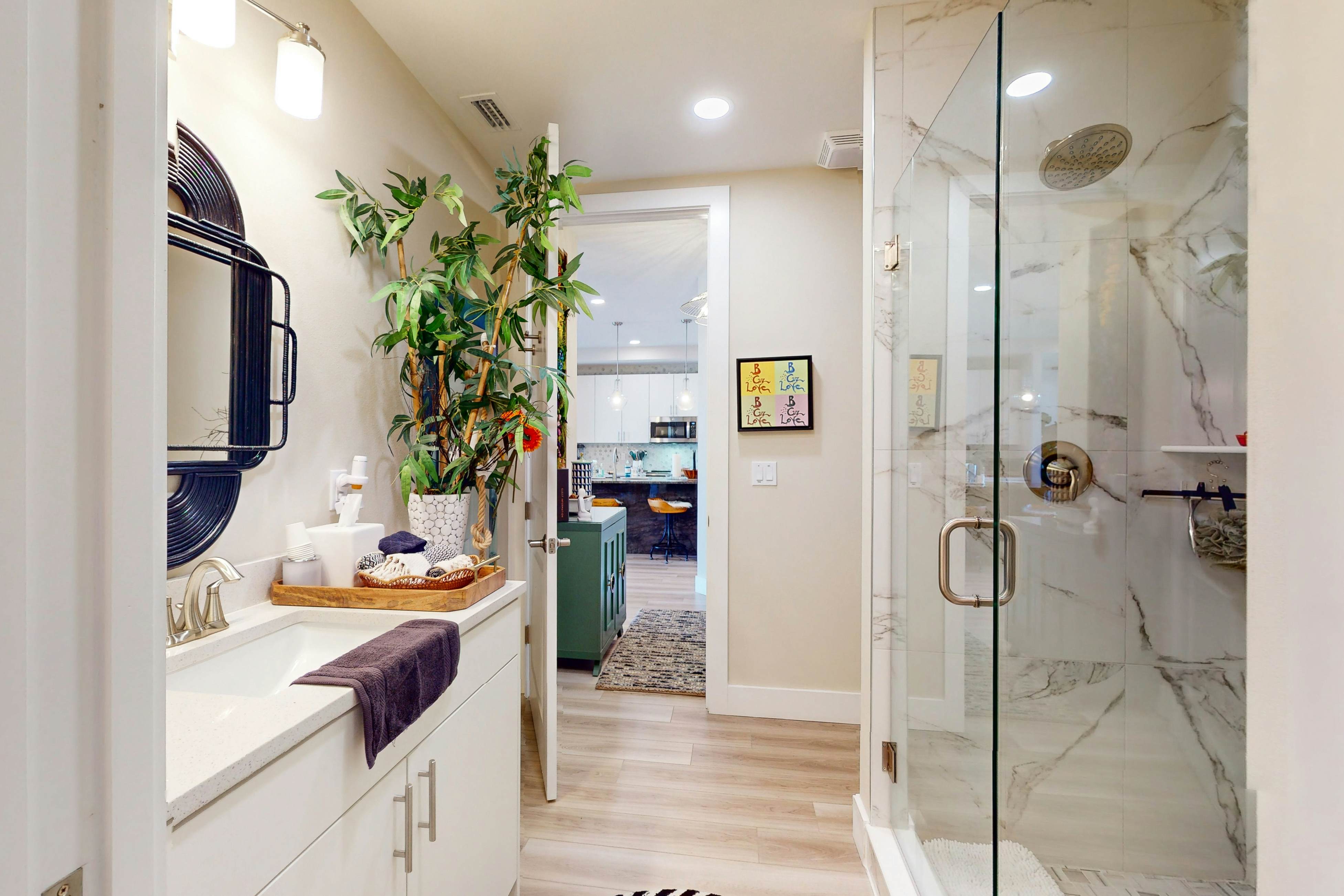 Island Luxury: Resort-Style Condo in Madeira Beach with Spectacular Views