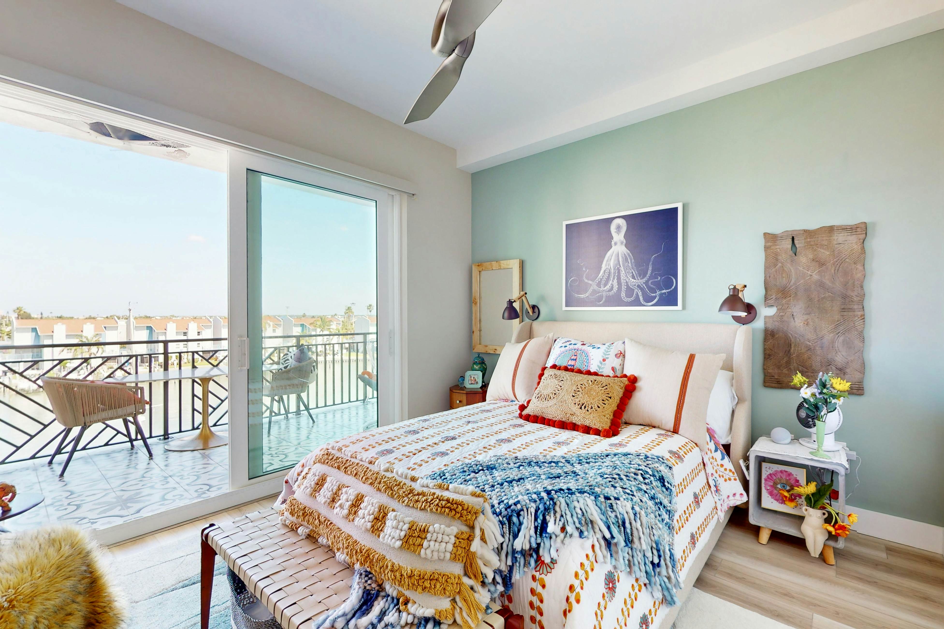 Island Luxury: Resort-Style Condo in Madeira Beach with Spectacular Views