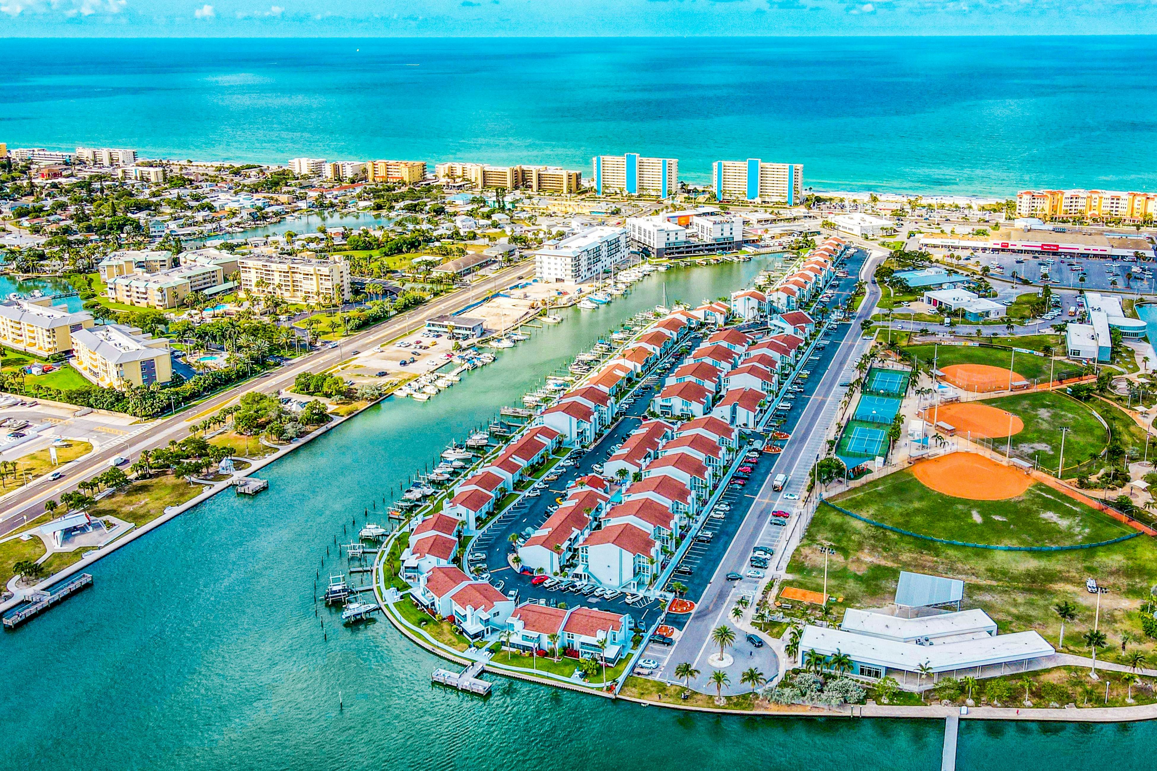 Island Luxury: Resort-Style Condo in Madeira Beach with Spectacular Views