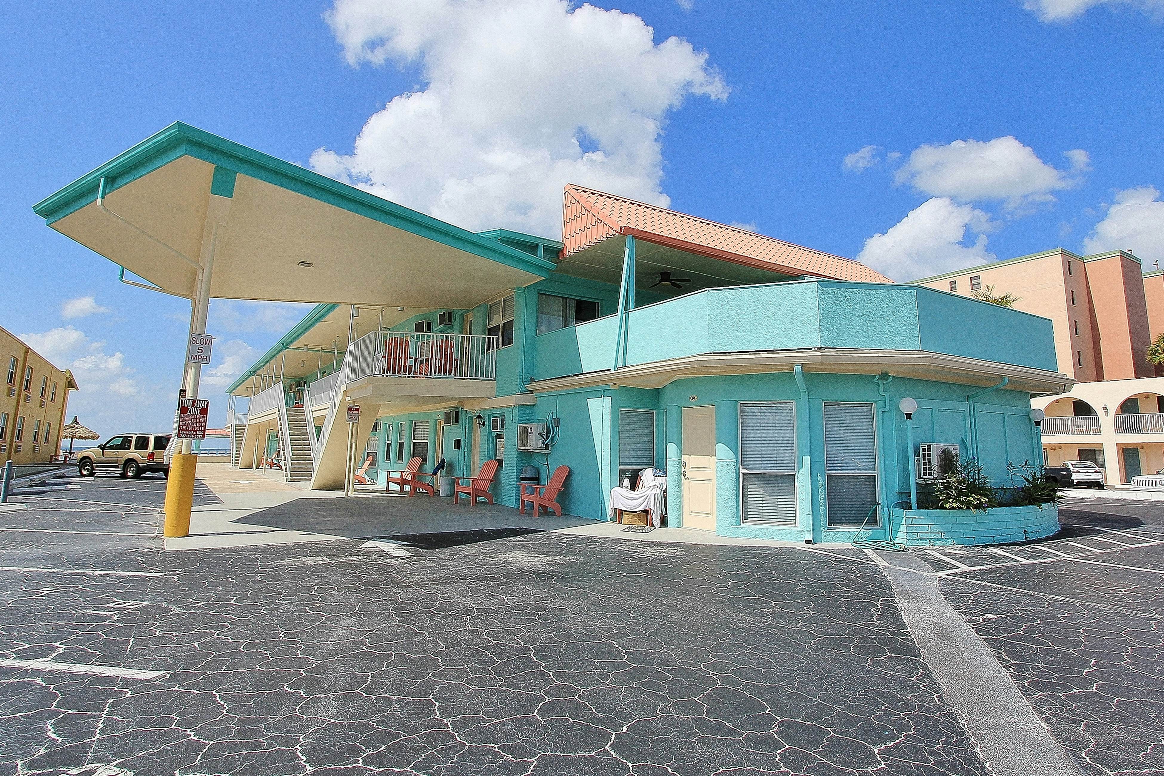 Beachfront studio with grilling area & shuffleboard - steps to sand