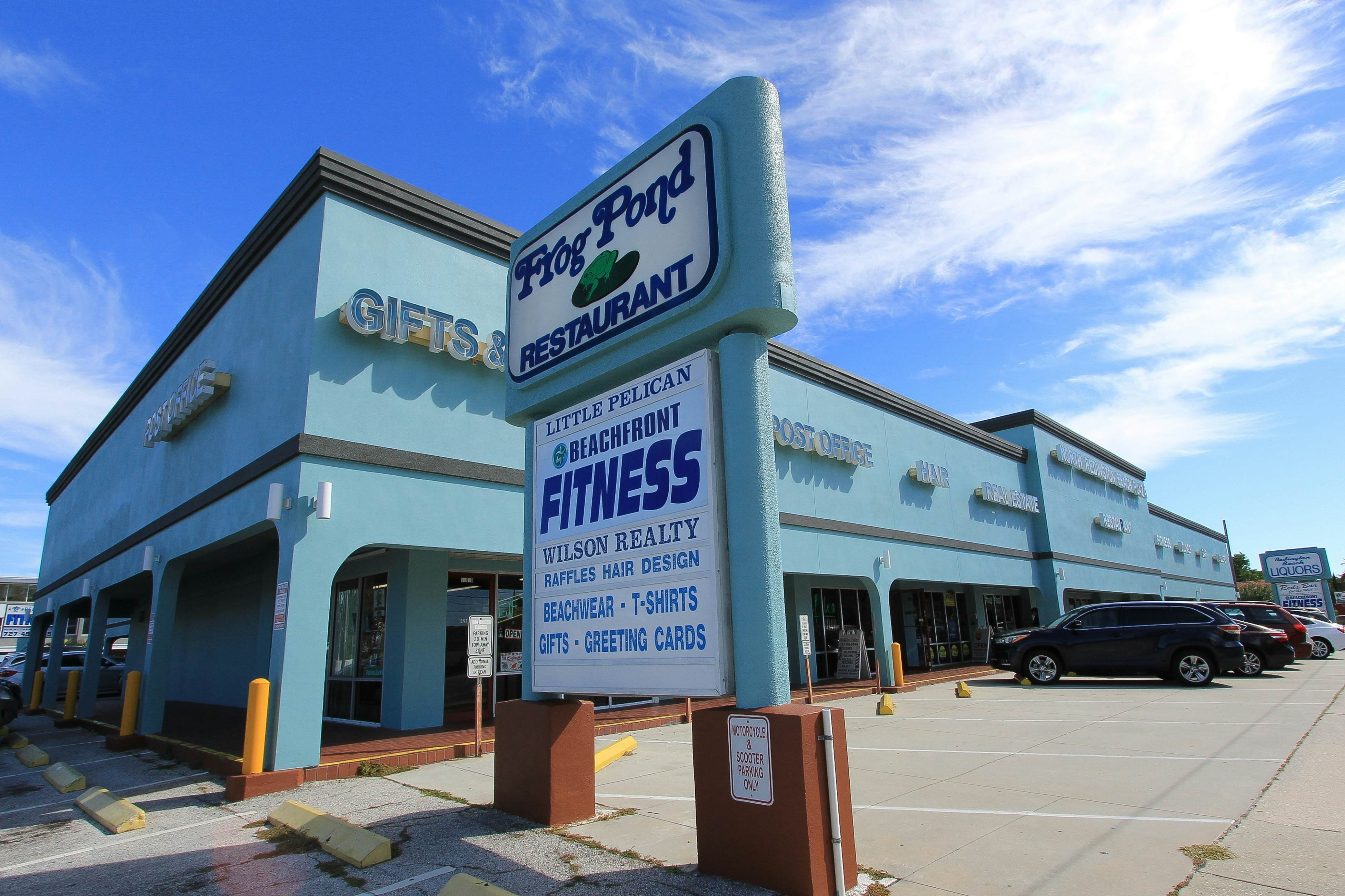 Beachfront studio with grilling area & shuffleboard - steps to sand