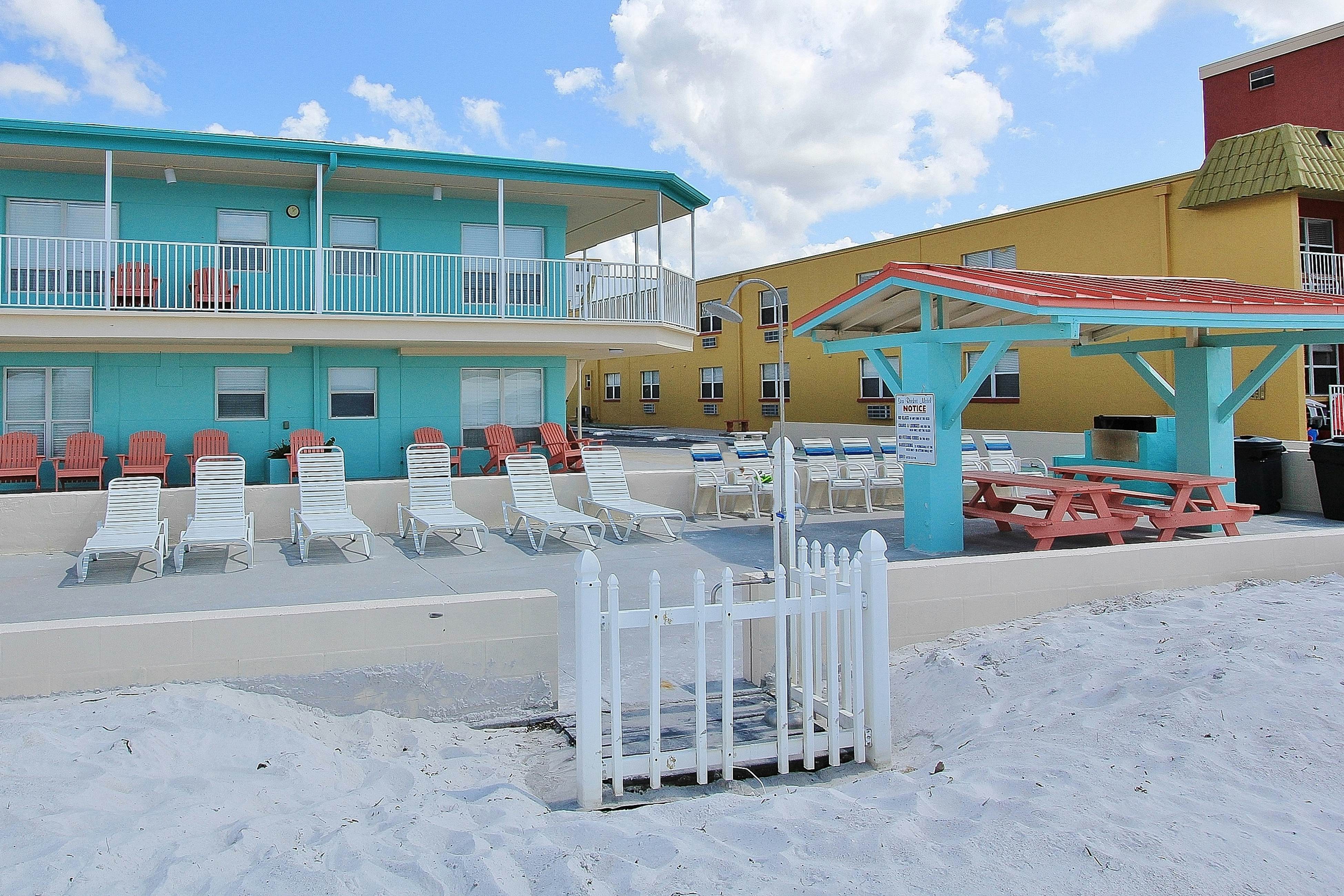 Beachfront studio with grilling area & shuffleboard - steps to sand