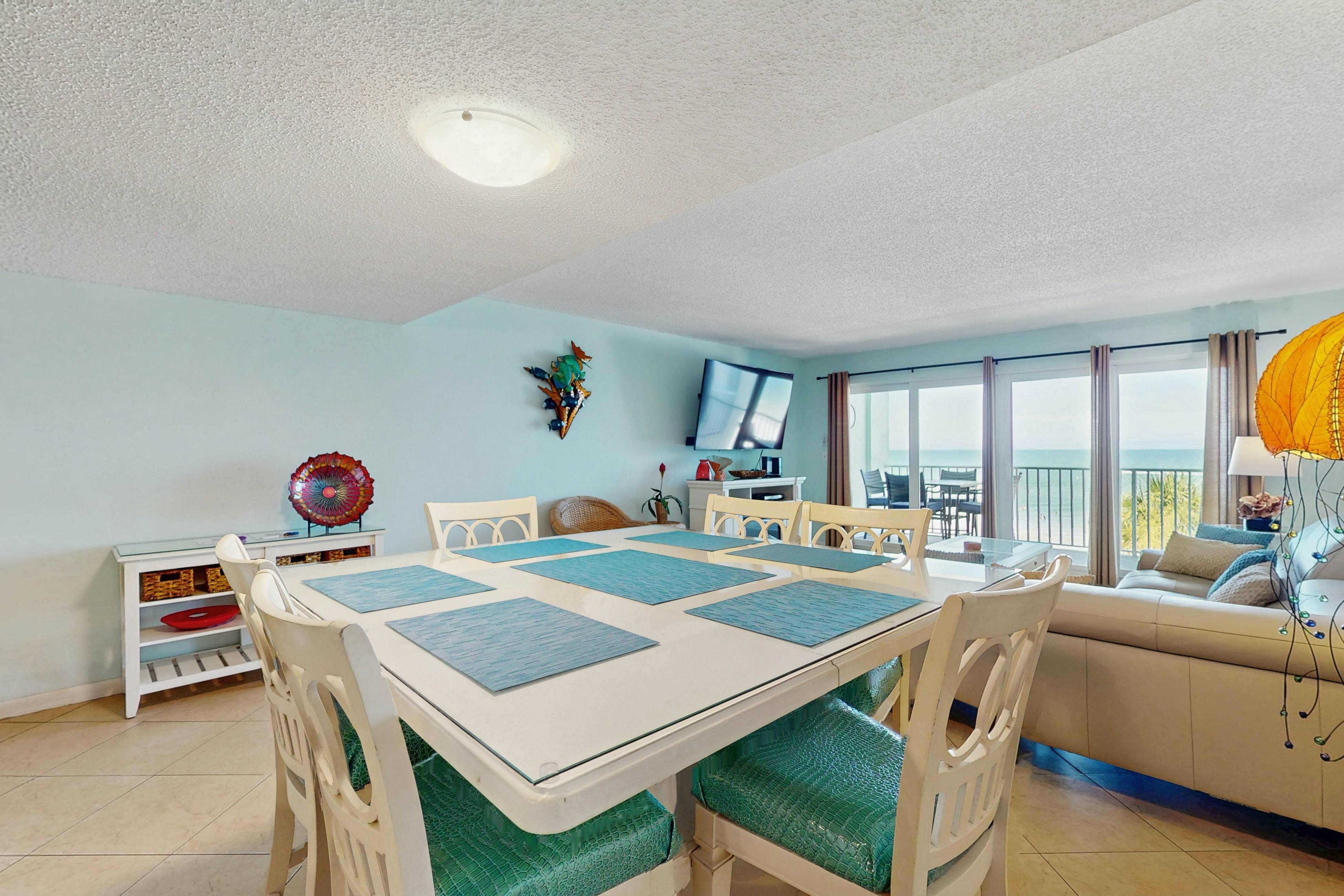 Oceanfront condo with heated pool hot tub and grills